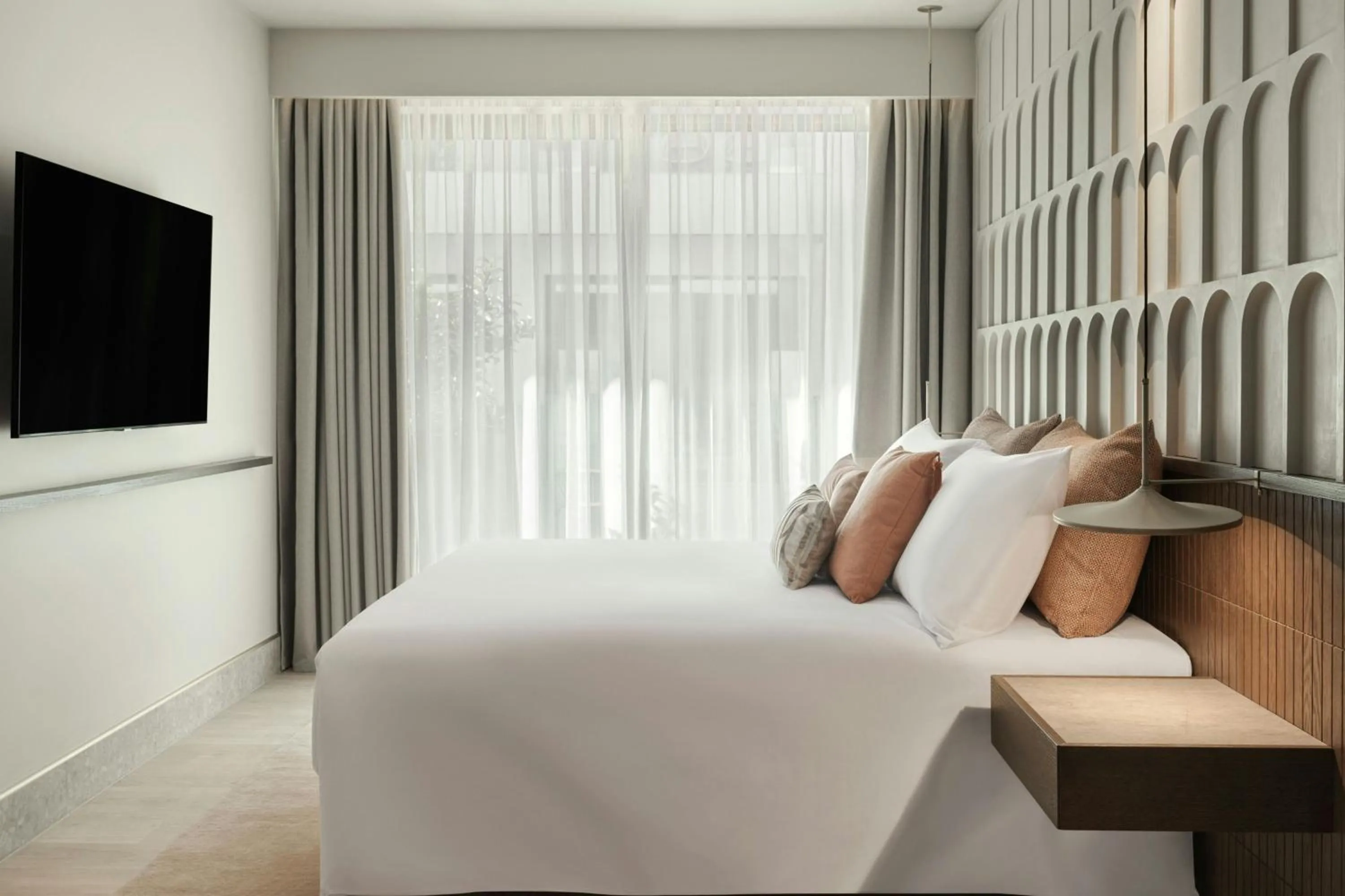 Deluxe King Room with Sofa Bed and City or Urban View in MonAsty, Thessaloniki, Autograph Collection