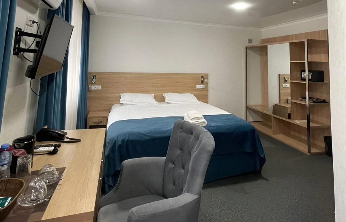 Superior Deluxe Double or Twin Room  - single occupancy in Reikartz Kokand