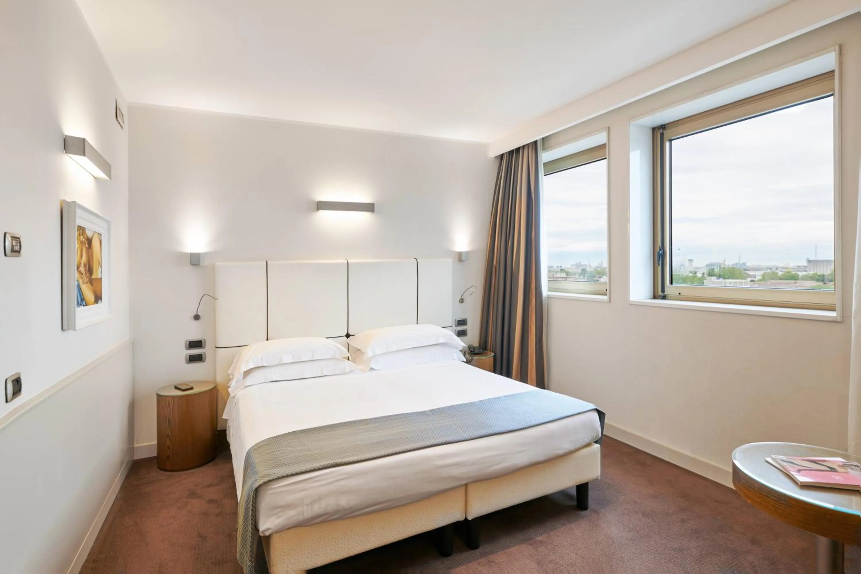 Deluxe Double Room - single occupancy in Hotel Plaza