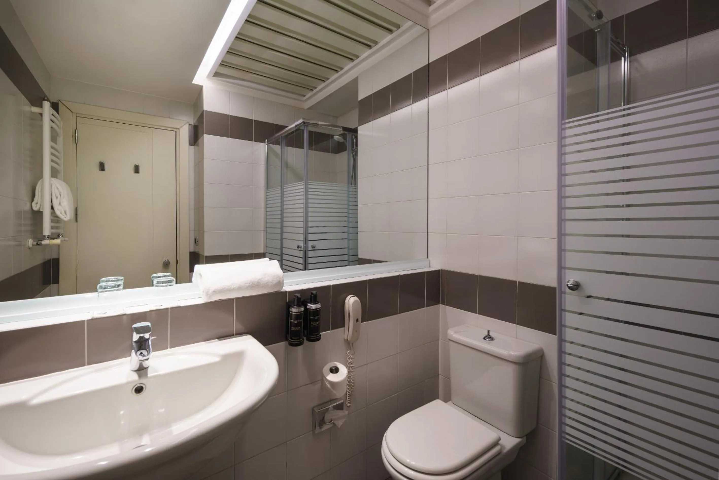 Single Room in Exe Majestic