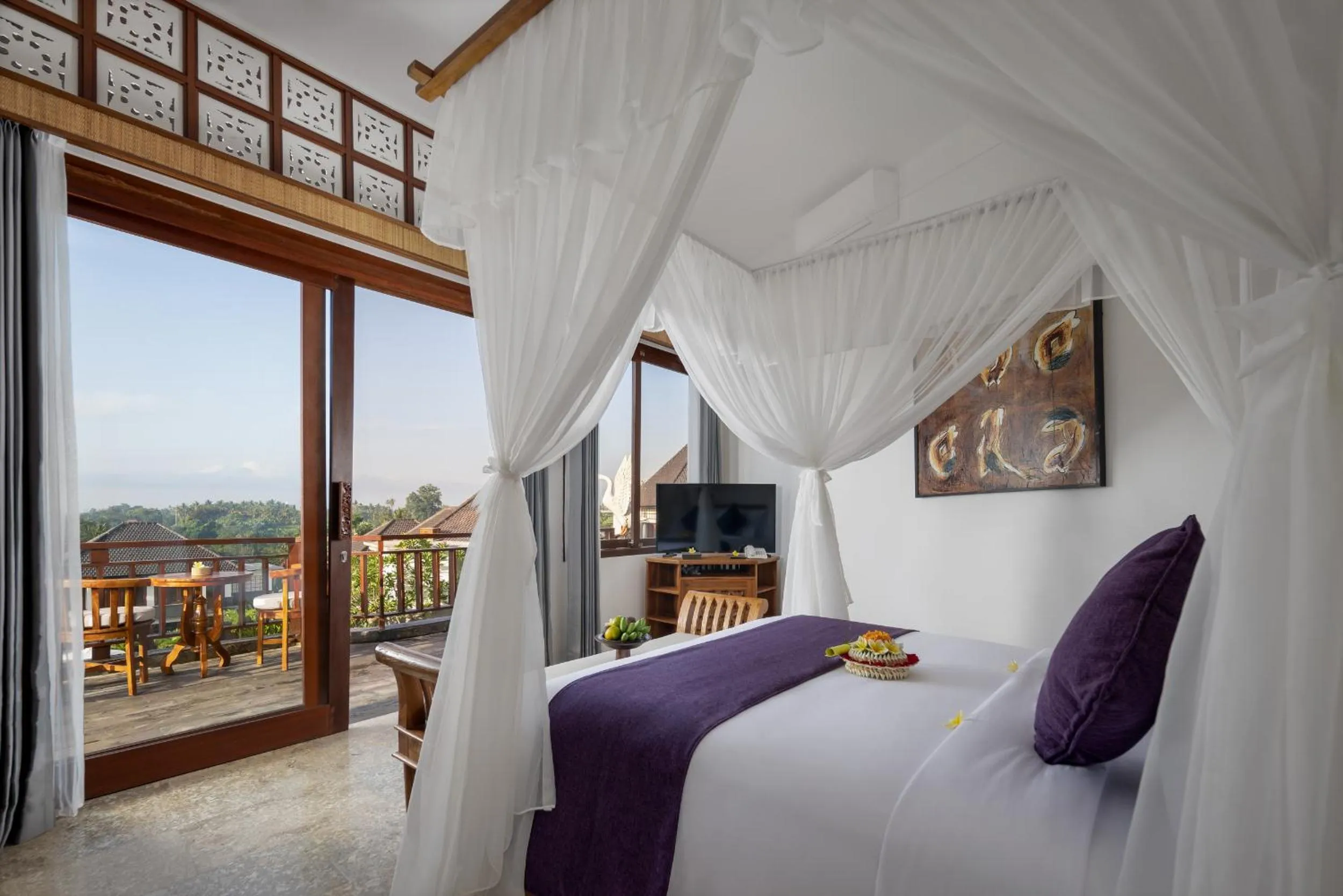 Deluxe Double Room with Free Benefits  in Swan Paradise A Pramana Experience