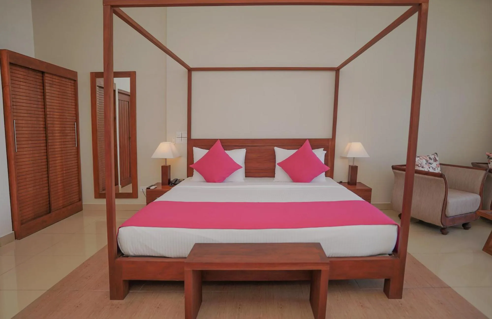 Deluxe Double or Twin Room with Ocean View in Breeze Pasikudah