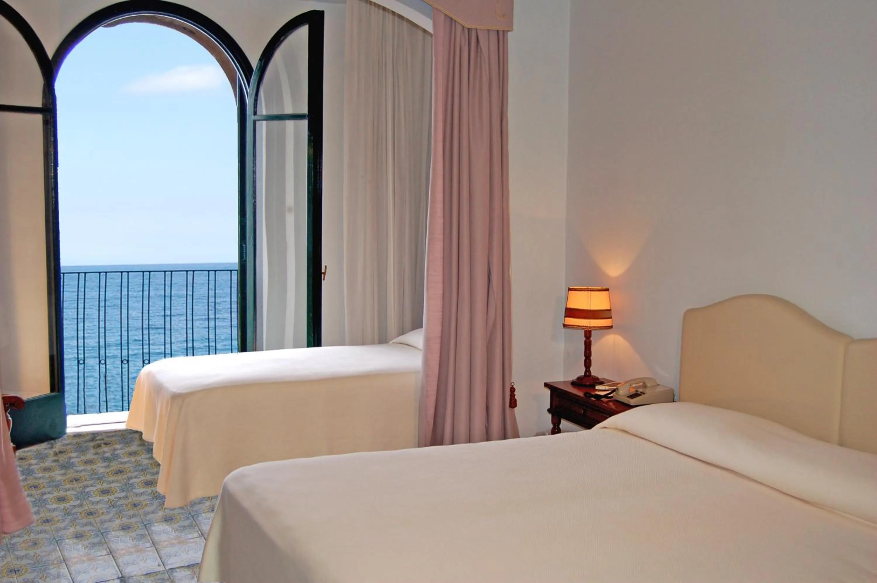 Triple Room with Sea View in Hotel Lido Mediterranee