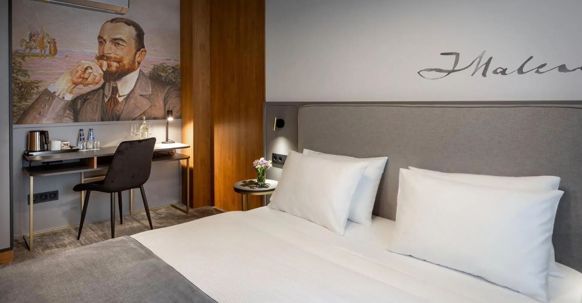 Family Studio in Art Boutique