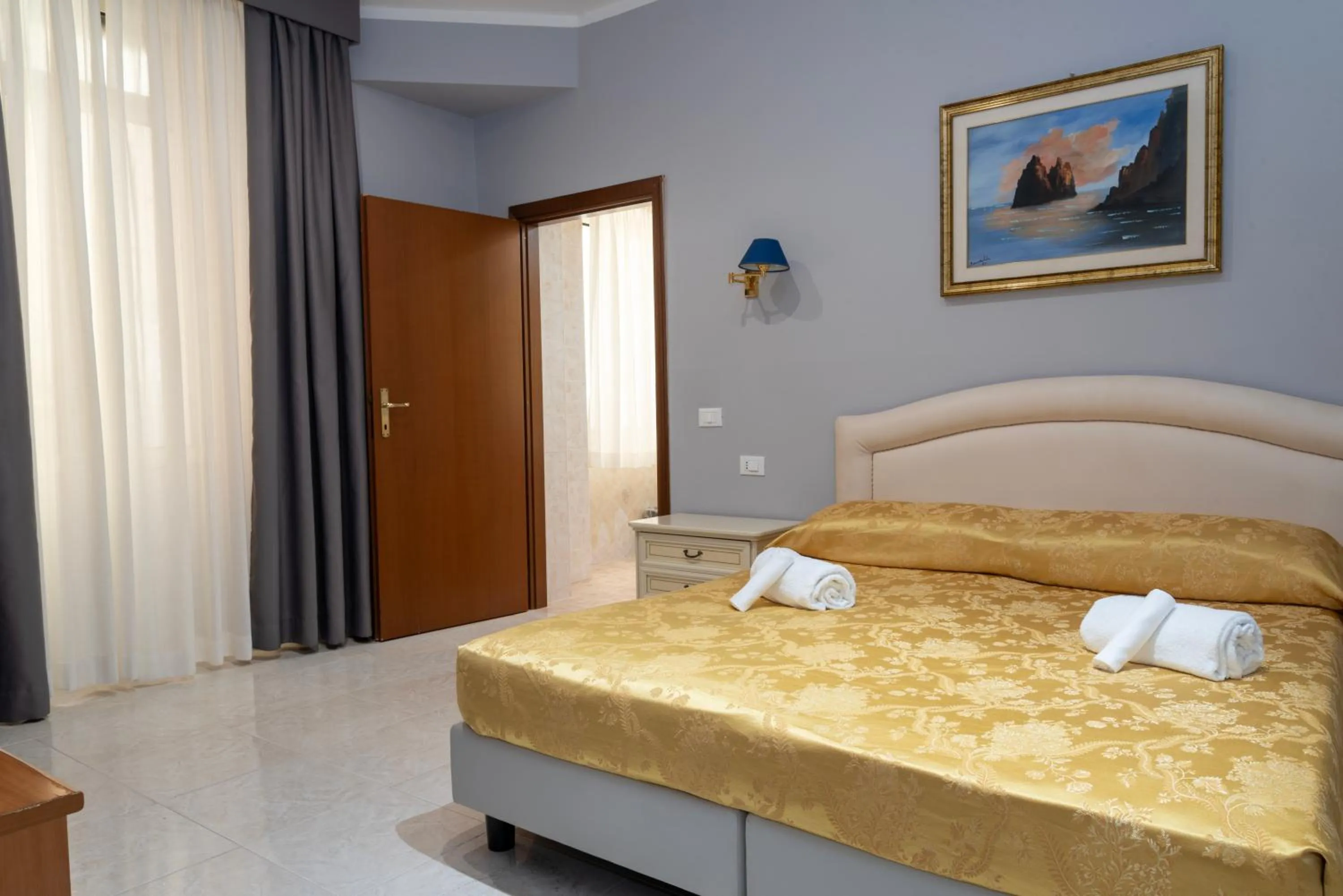 Triple Room in Hotel Philia