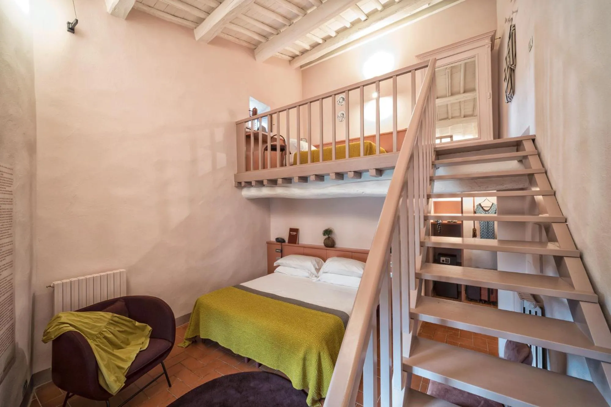 Triple Room in La Pensione di Vignamaggio