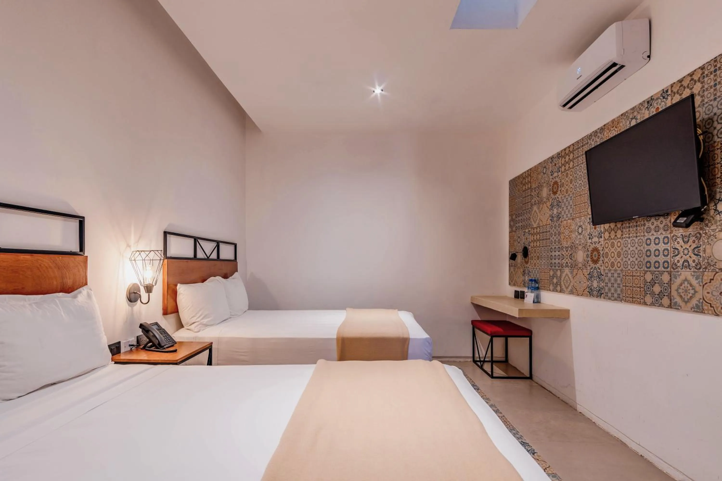 Twin Room in Hotel HO Merida