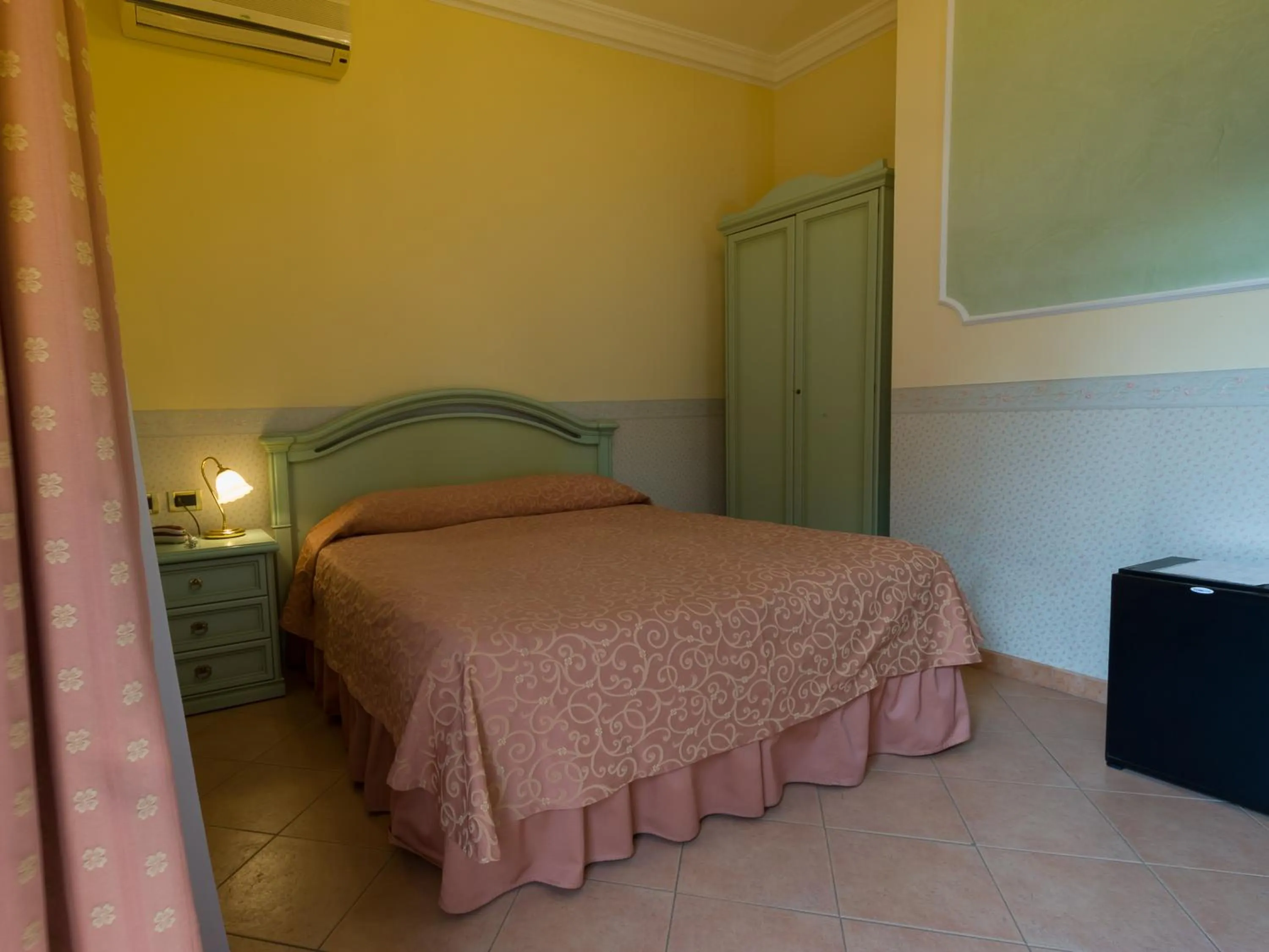 Double Room in Hotel Louis II