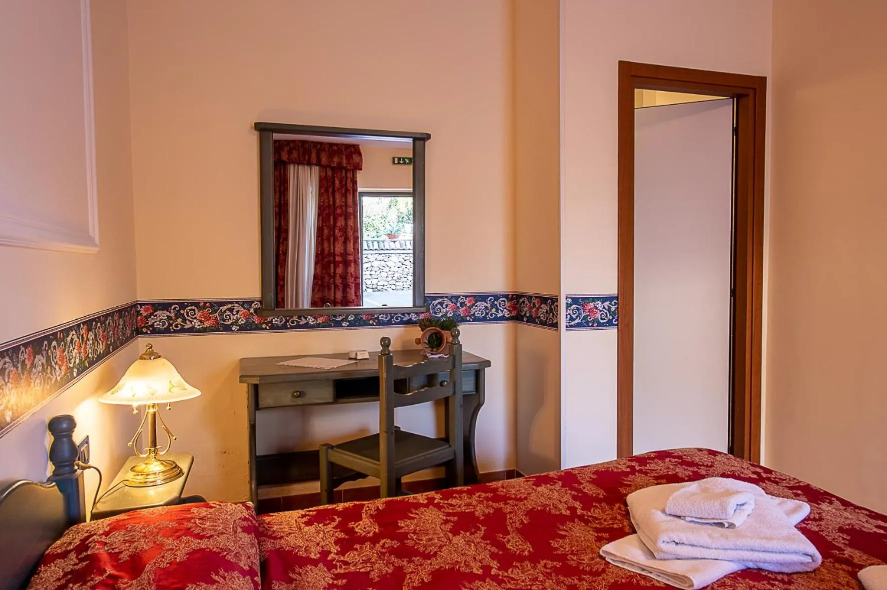 Deluxe King Room in Hotel Louis II