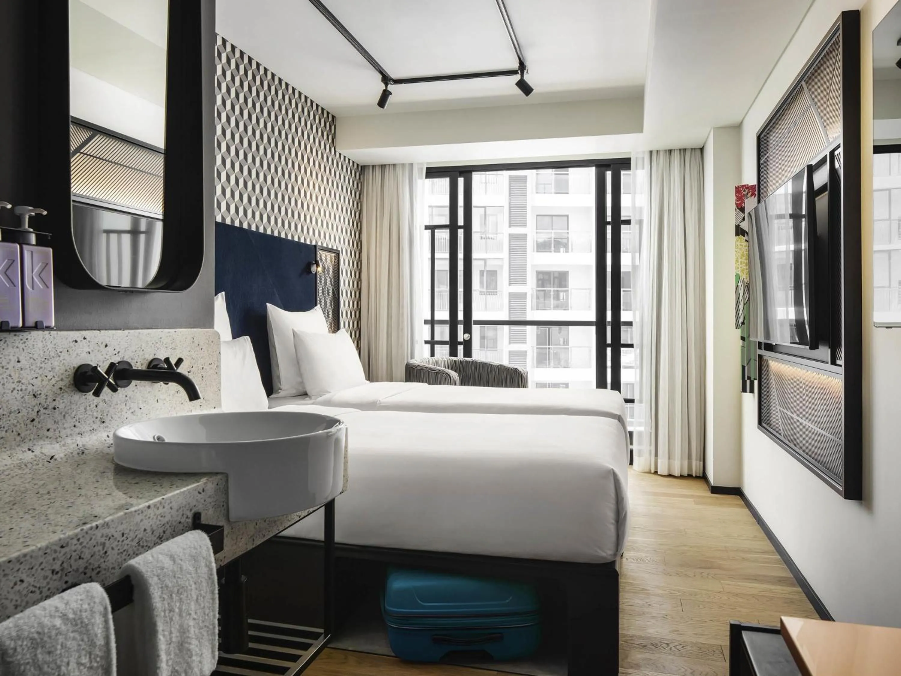 TRIBE Comfort Twin with Balcony in TRIBE Phnom Penh Post Office