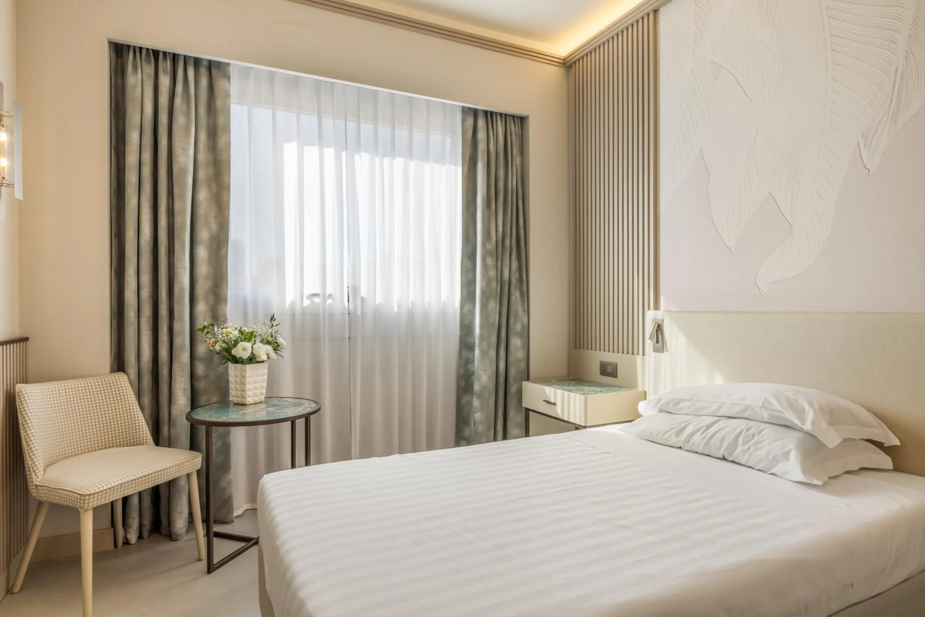 Deluxe Single Room in Abacus Hotel