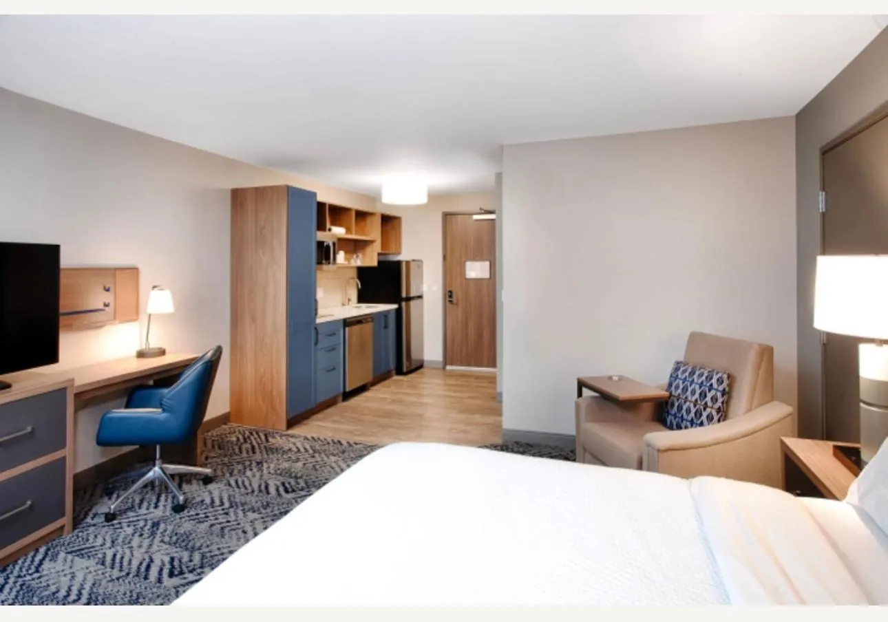 Studio King Suite with Bath and Shower Combo in Candlewood Suites Detroit Sterling Heights by IHG