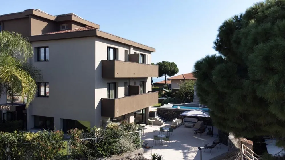 Deluxe Apartment - single occupancy in Ollen apartments