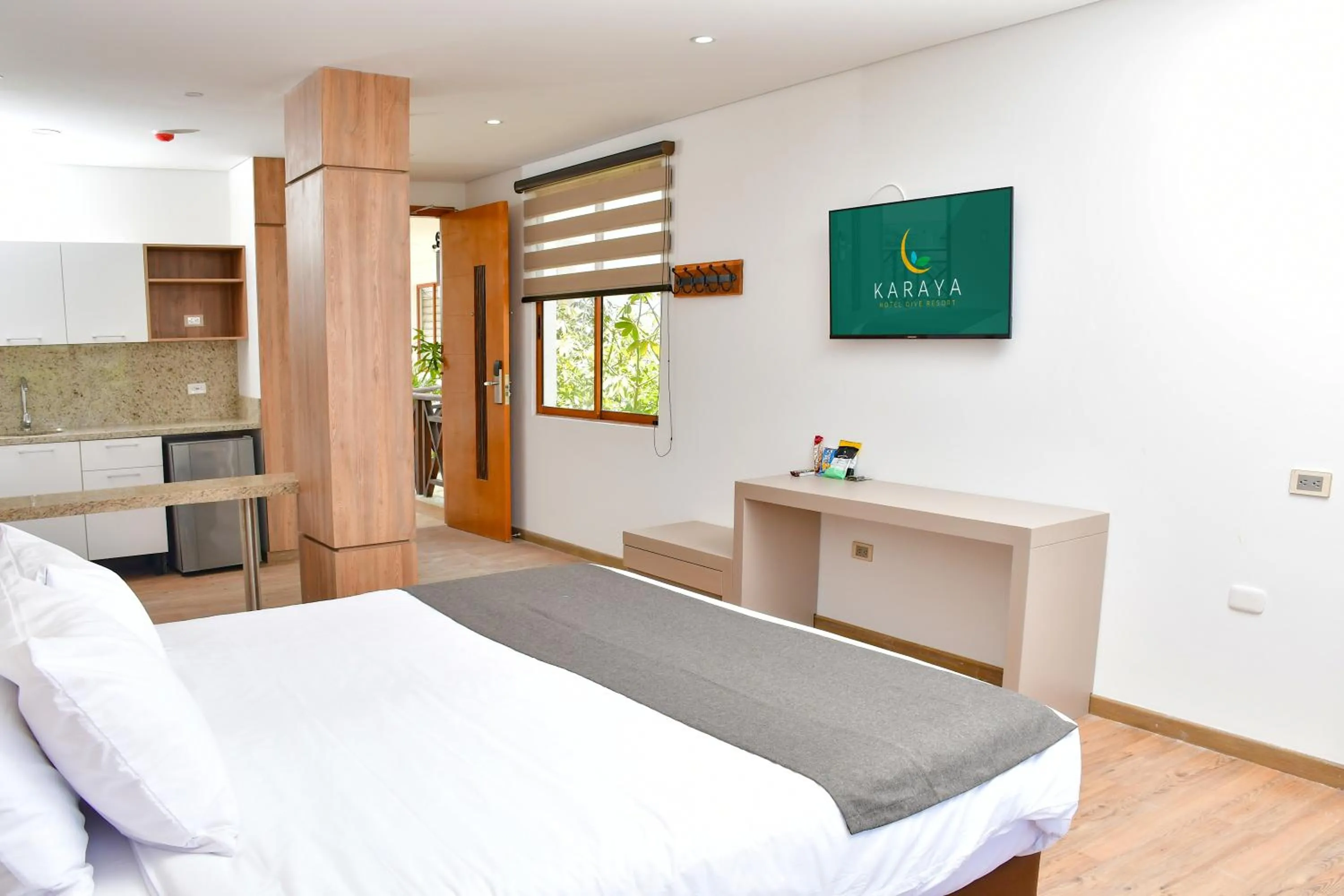 Suite with Balcony in HOTEL KARAYA DIVE RESORT