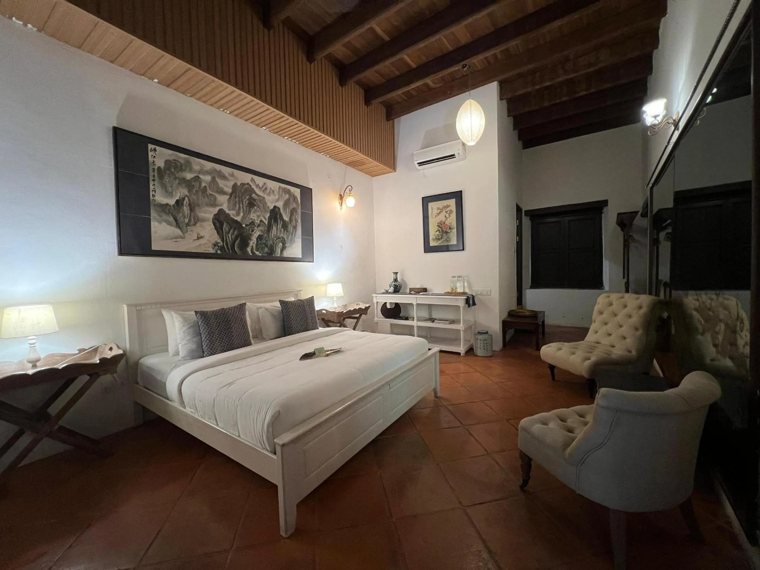 Nutmeg B in East Indies Mansion