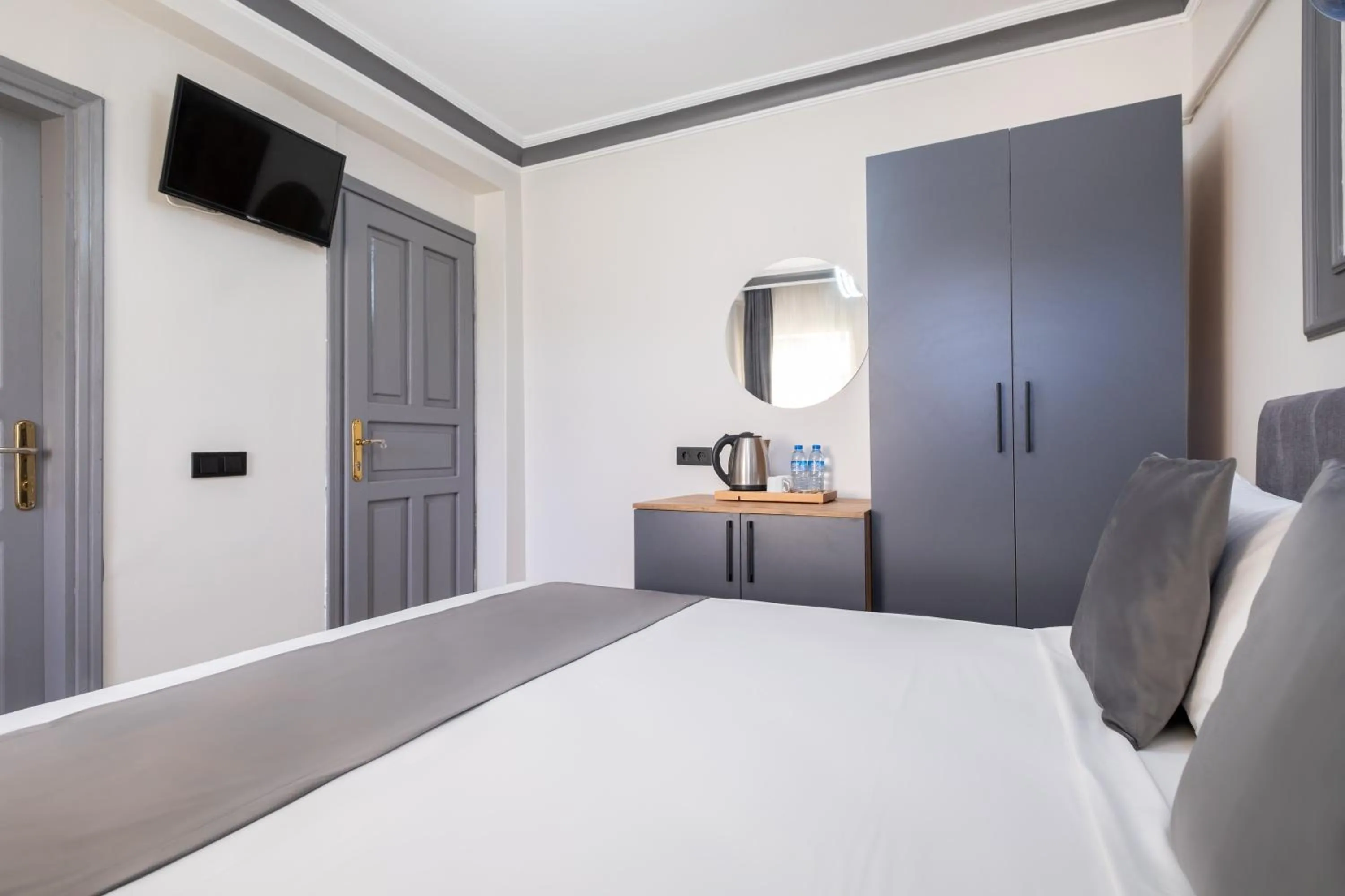 Budget Single Room in Sur Hotel Sultanahmet