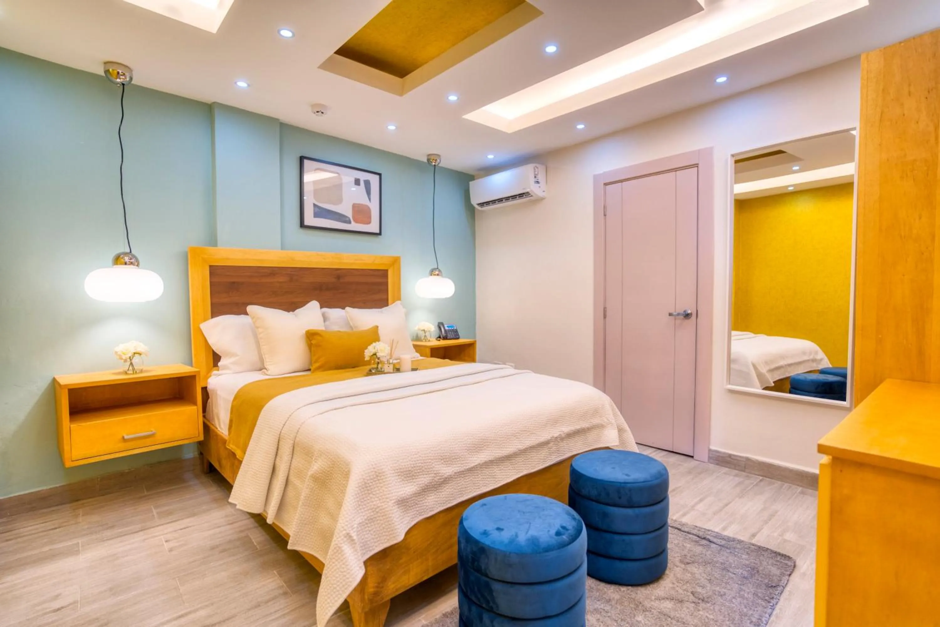 Queen Room in Melina Hotel