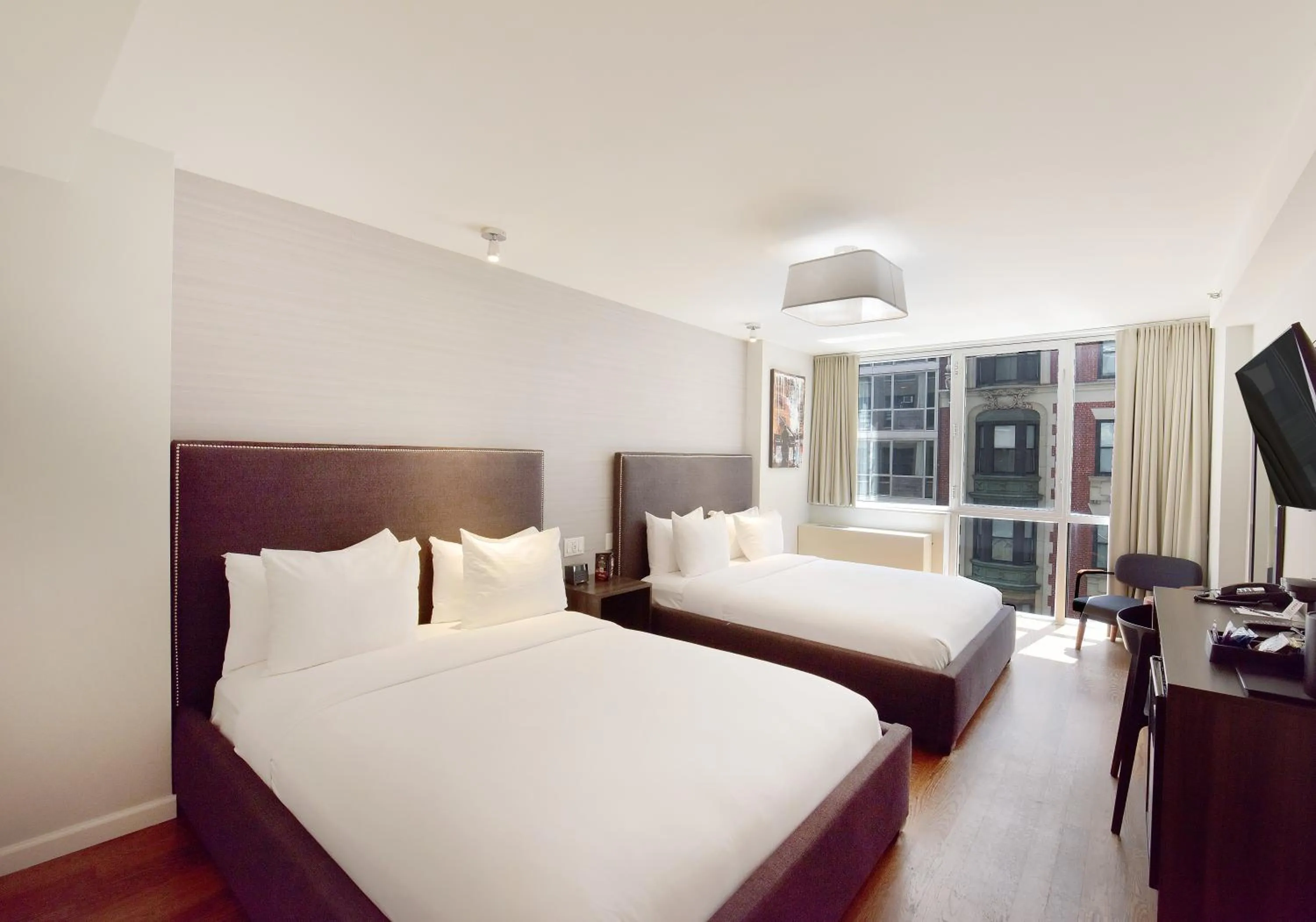 Superior Queen Room with Two Queen Beds in Hotel 32 32