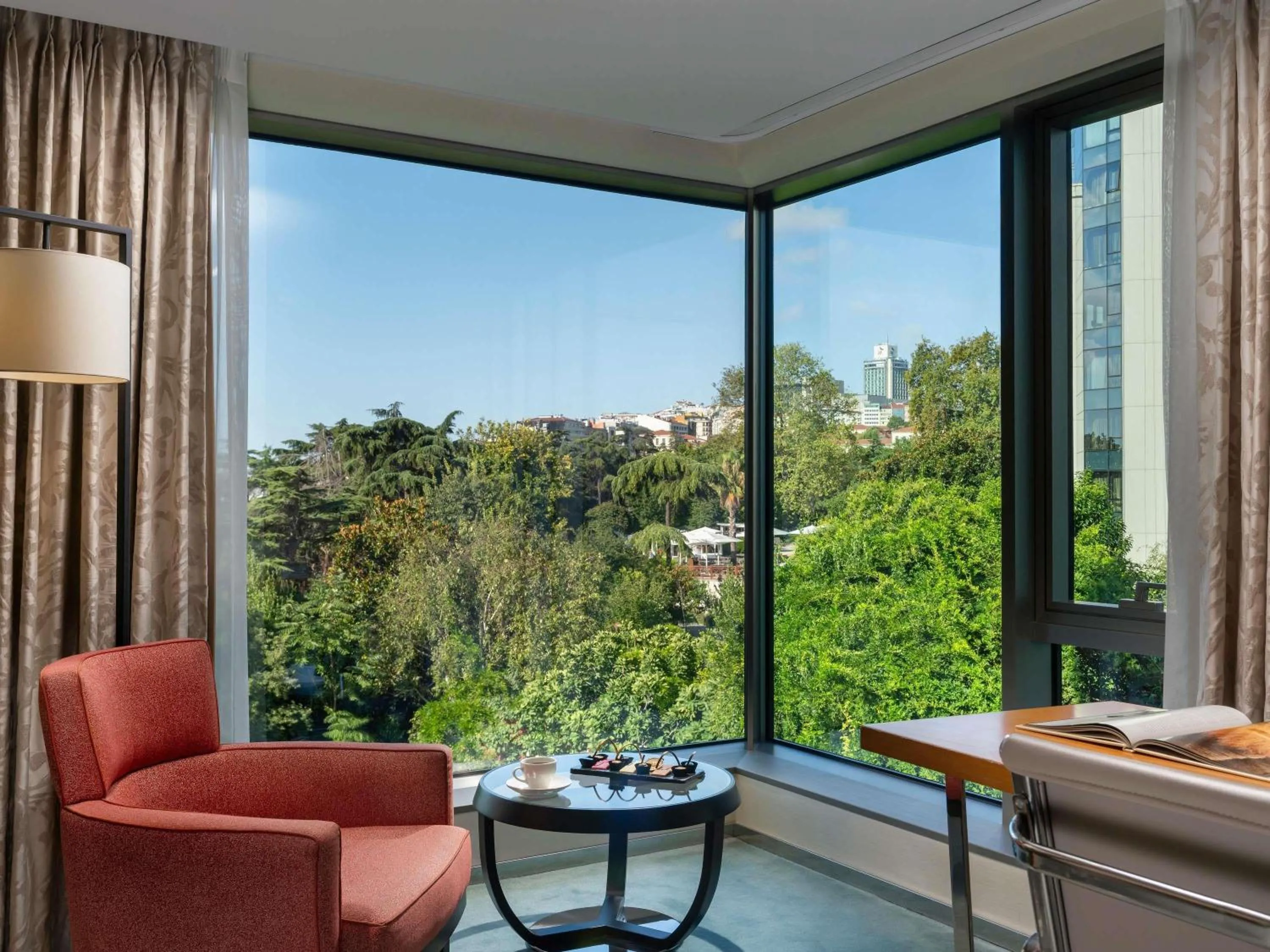 Swiss Executive King Room with Garden View and Lounge Access in Swissotel The Bosphorus Istanbul