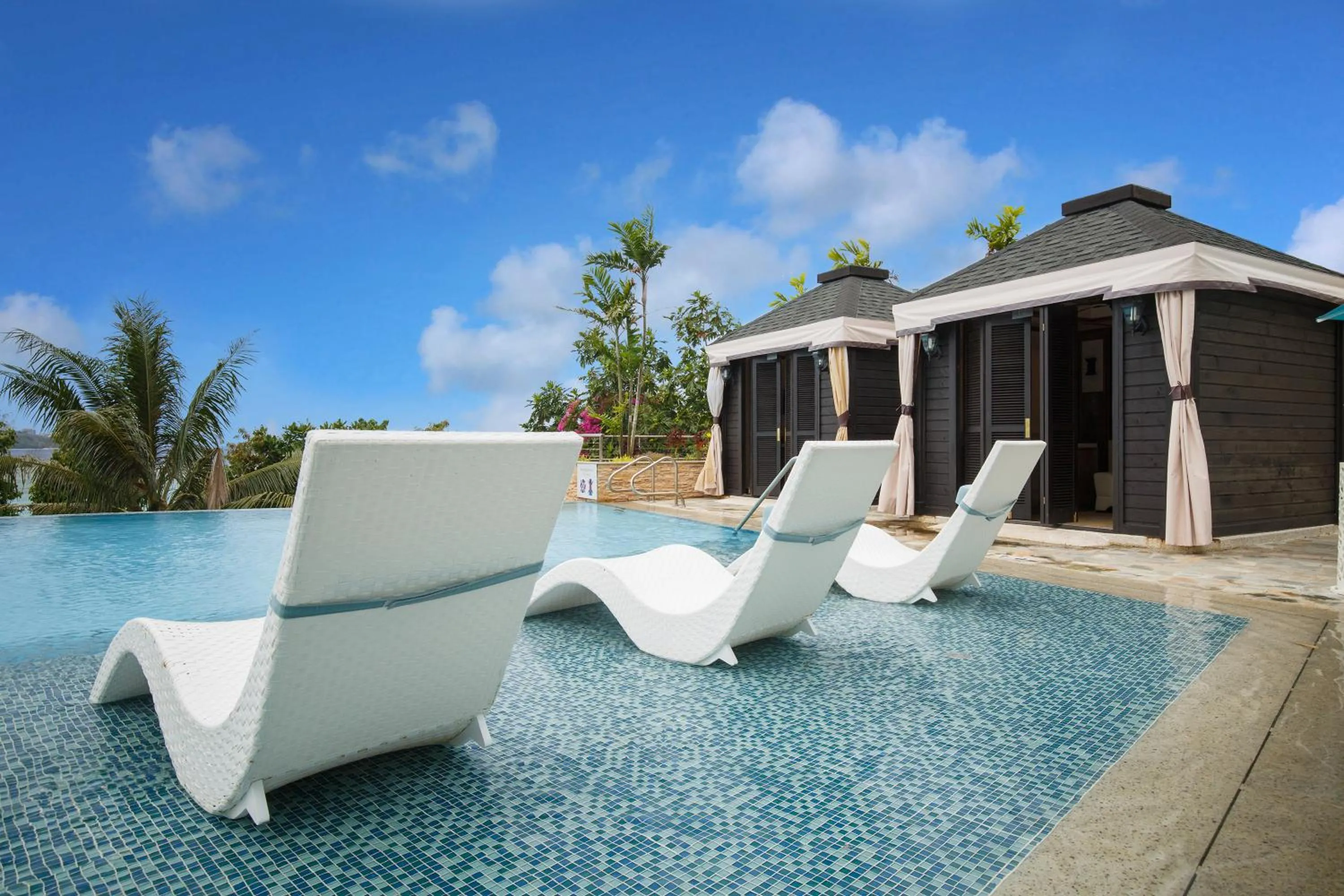 Ocean Front Deluxe with Cabana in Lotte Hotel Guam