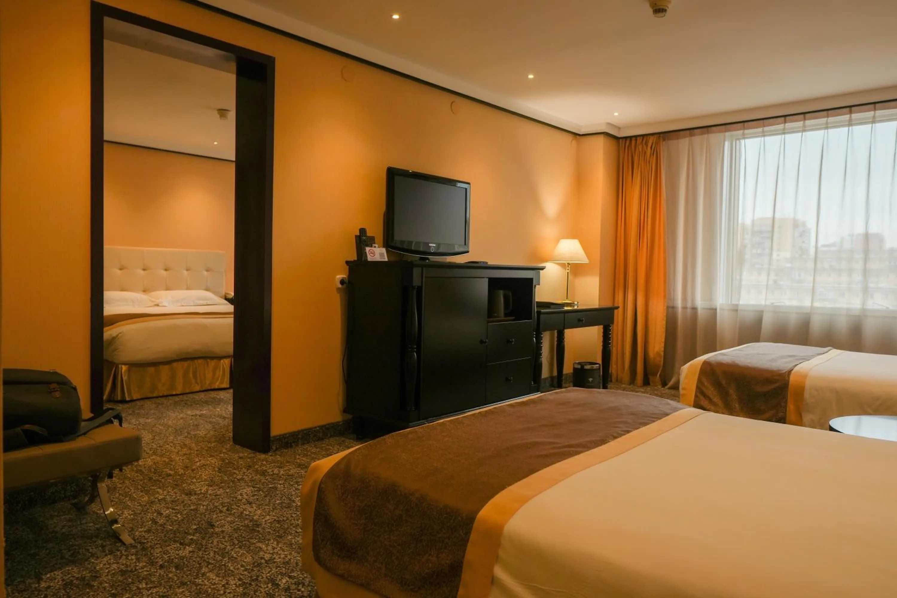 Luxury Triple Room in Chinggis Khaan Hotel