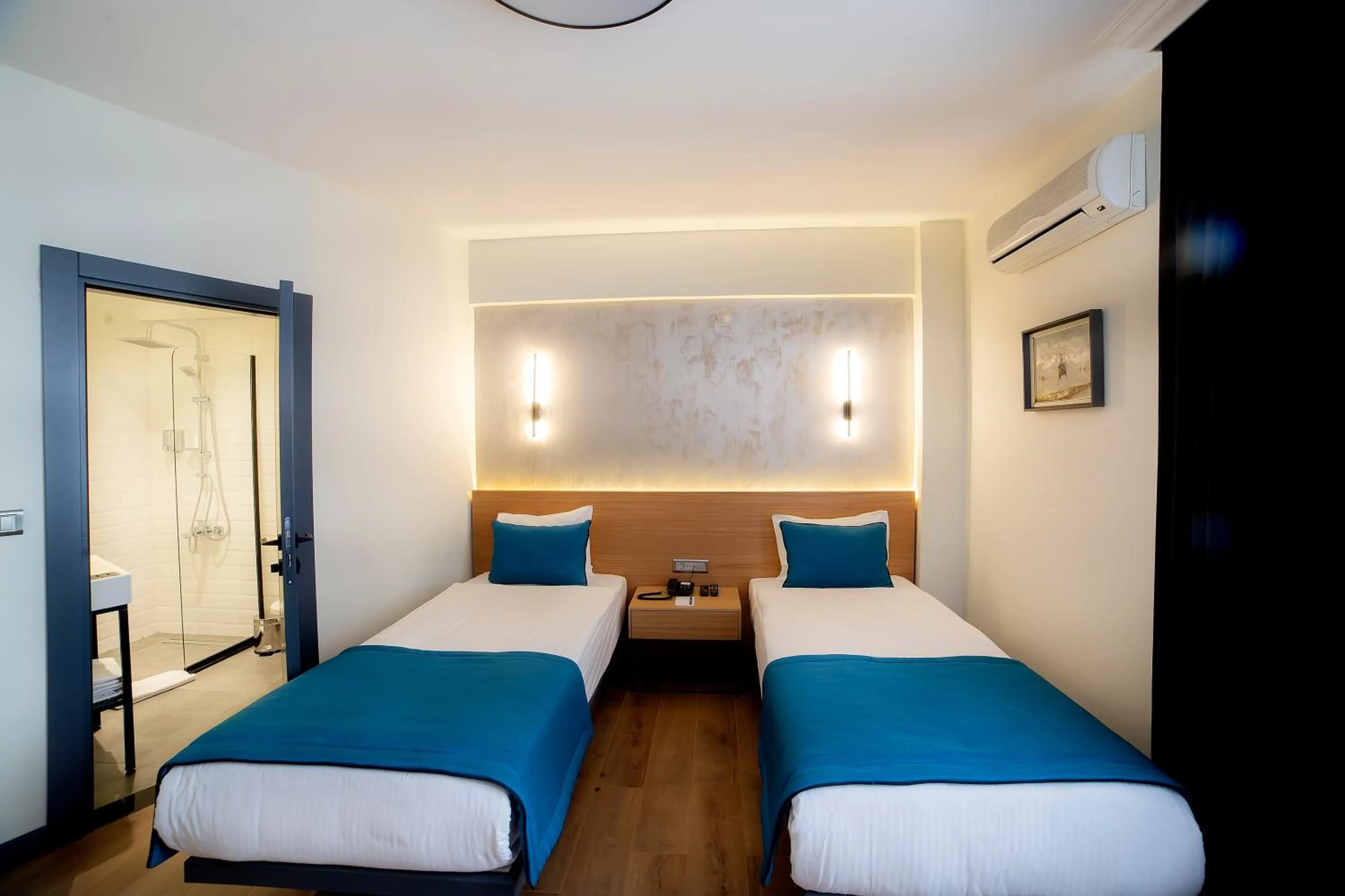 Standard Single Room in Barin Hotel