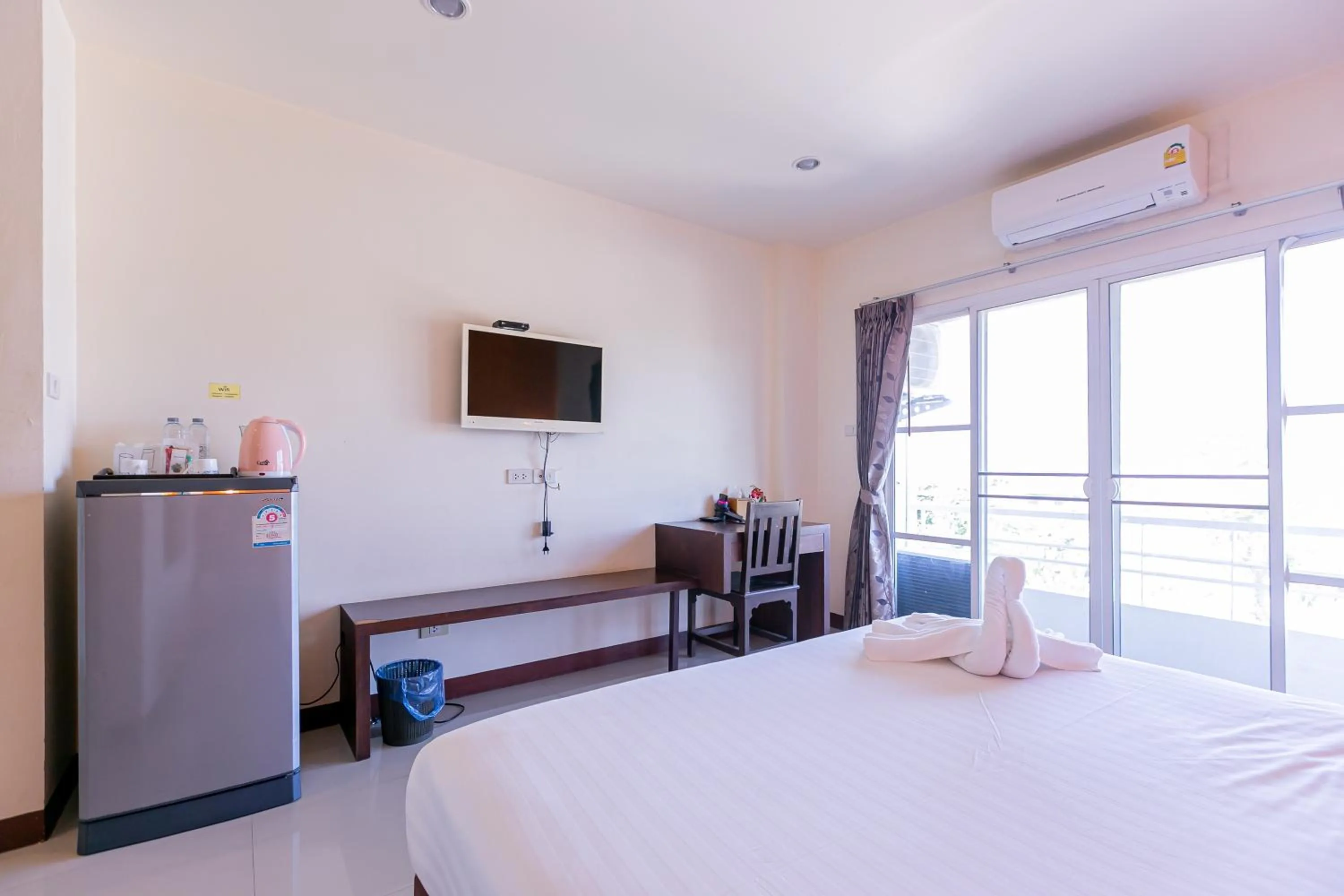 King Room in Panwalee Hotel