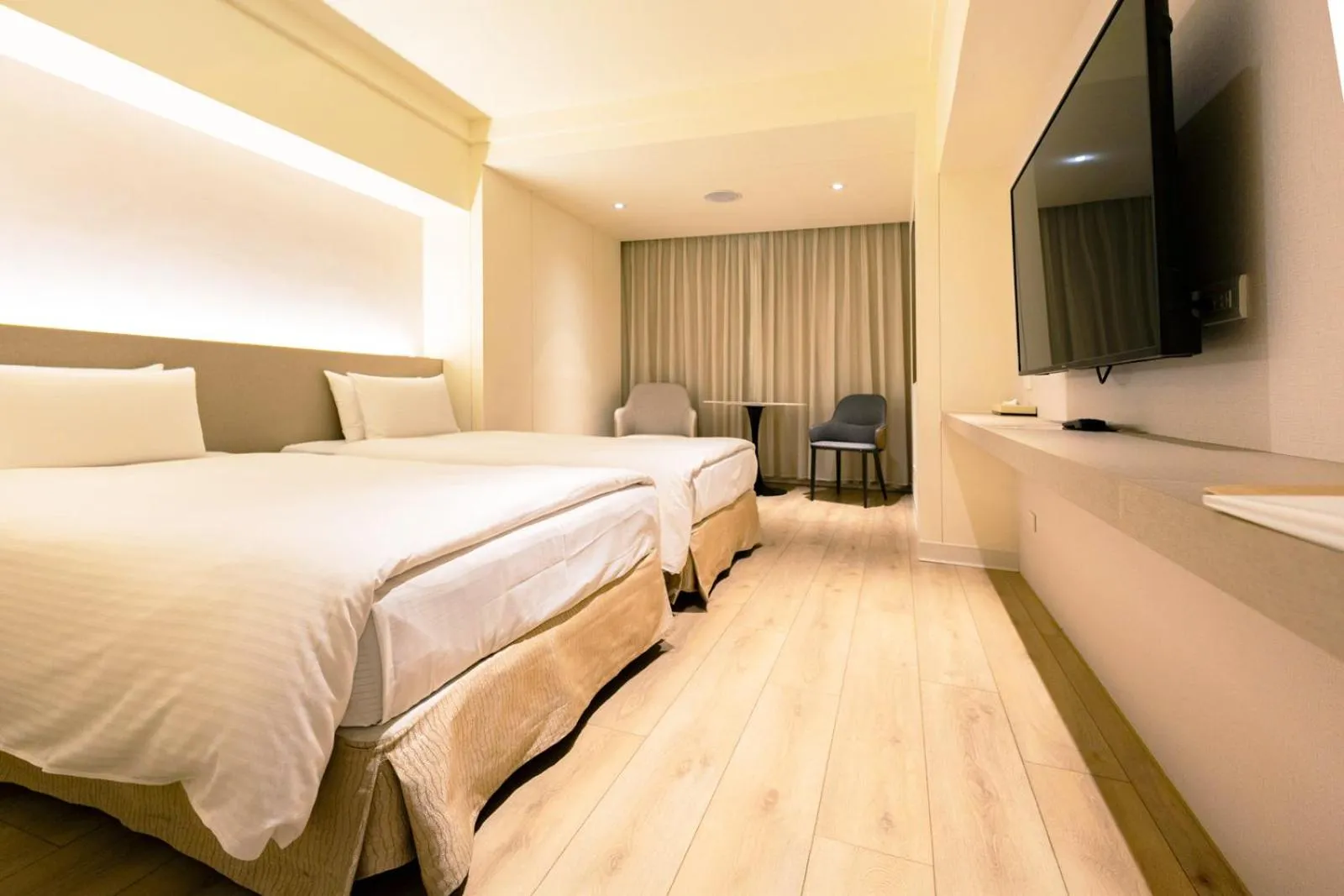 Classic Twin Room in Hotel Tainan