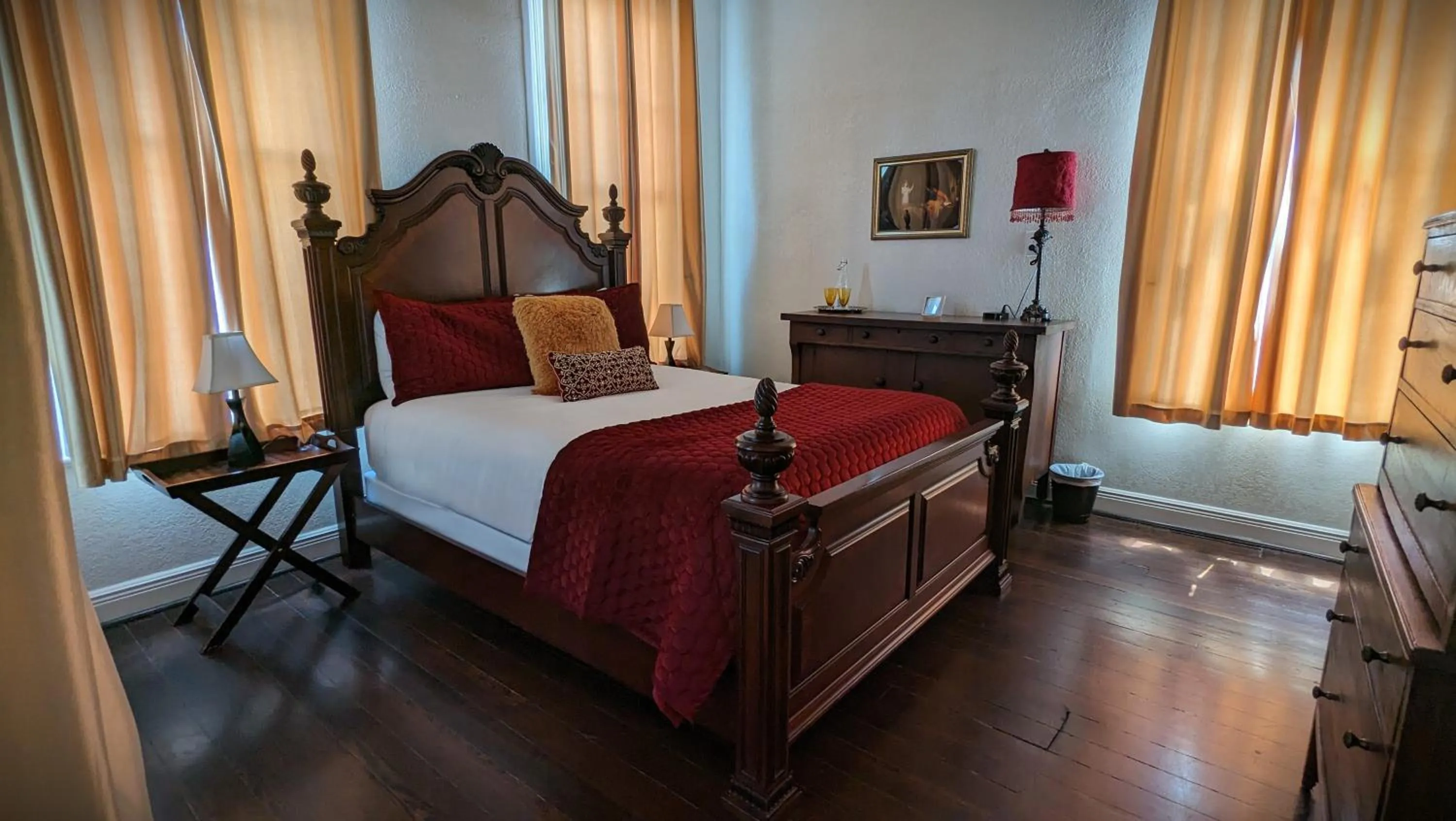 Queen Room in The 1890 Freeman House