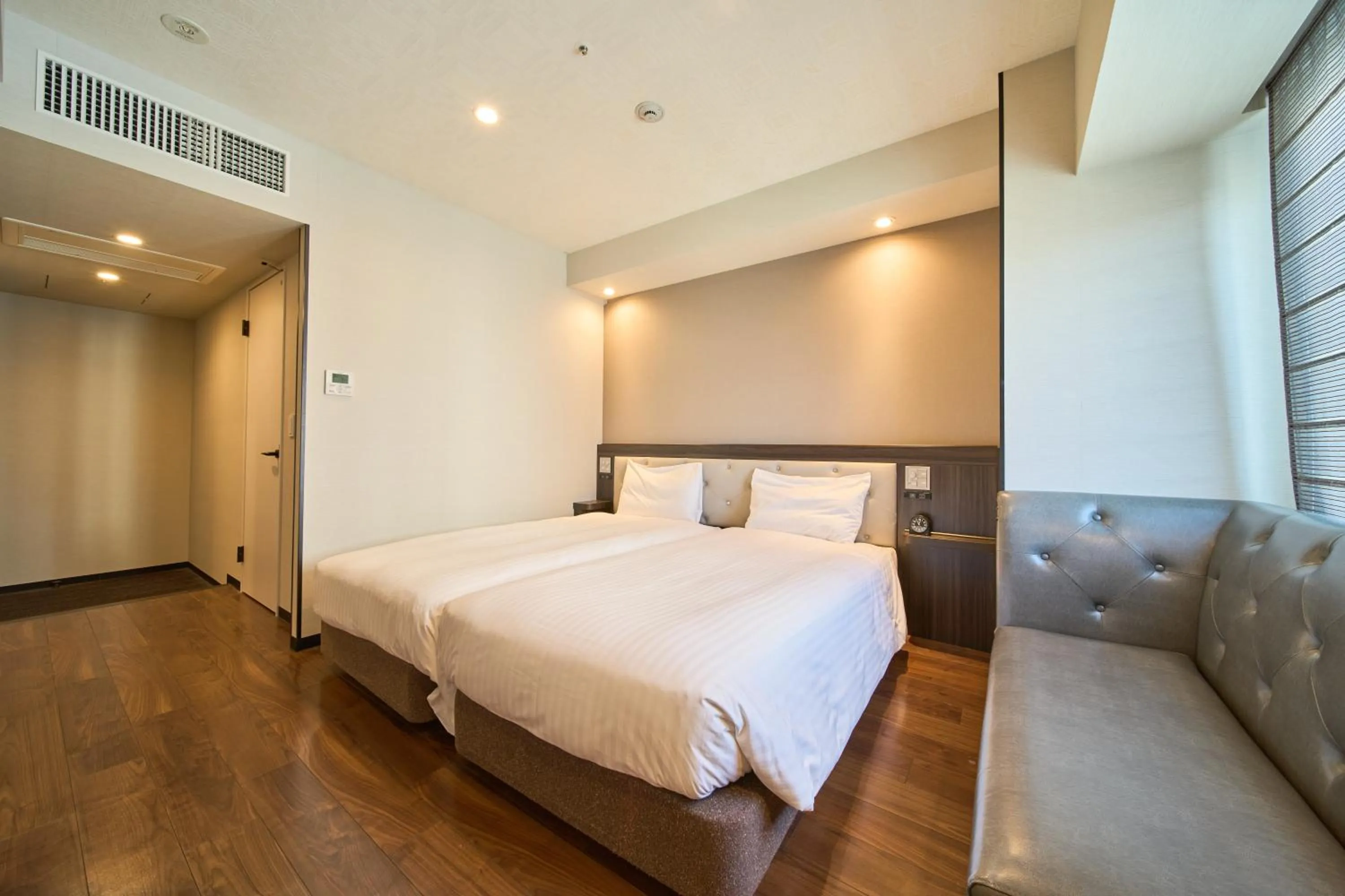 Deluxe Twin Room - Non-Smoking in Via Inn Umeda