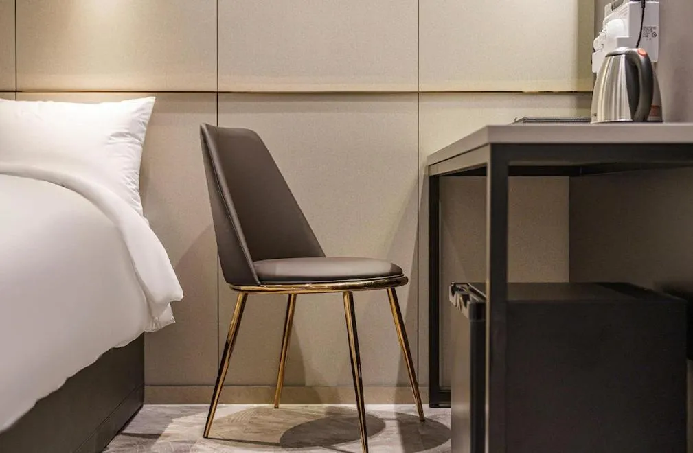 Standard Twin Room in Brown-Dot Hotel Geomdan