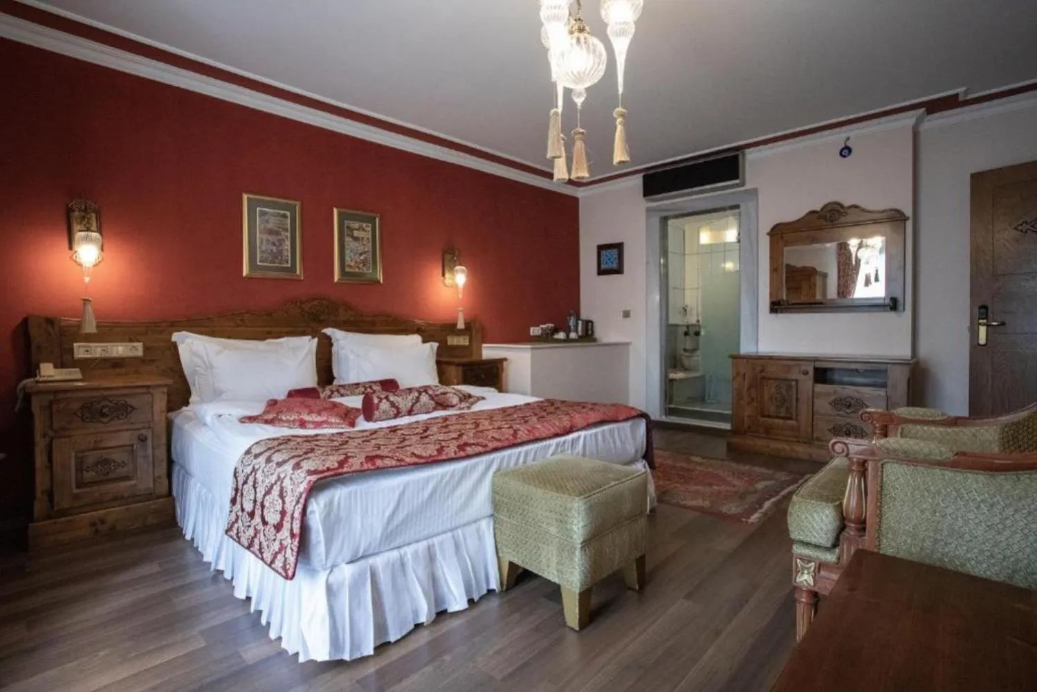 Superior King Room in Garden House Hotel - Special Class