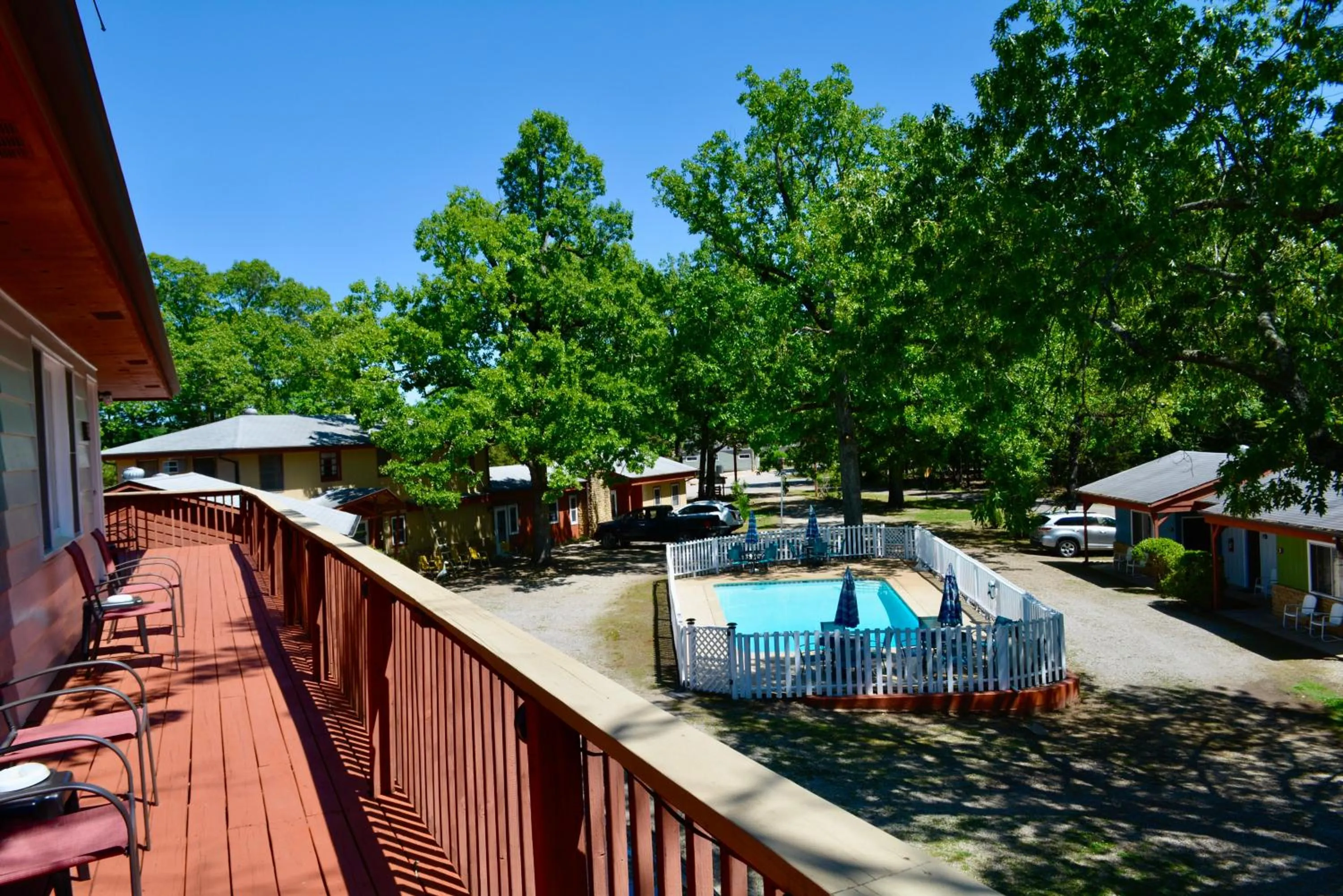 Deluxe Double Room with Balcony in Driftwood Resort Bull Shoals
