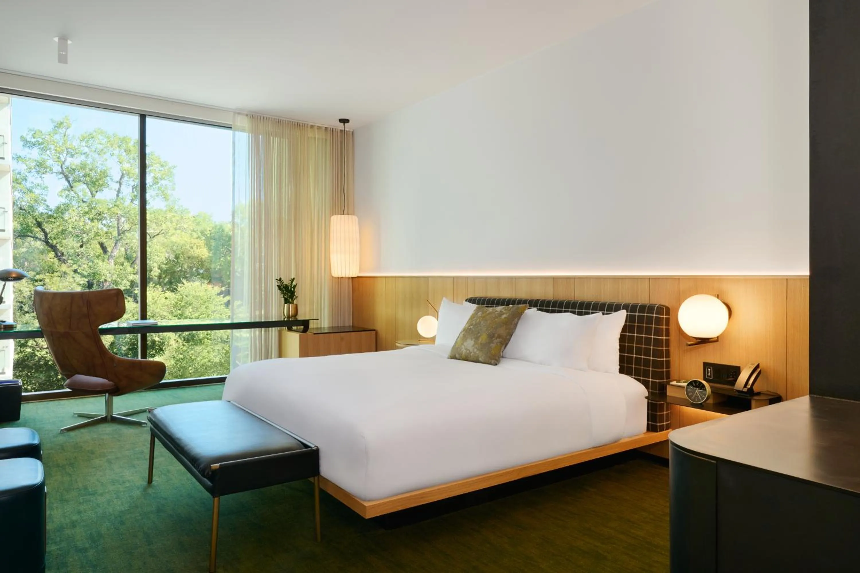 Deluxe King Suite in The Loren Hotel Austin