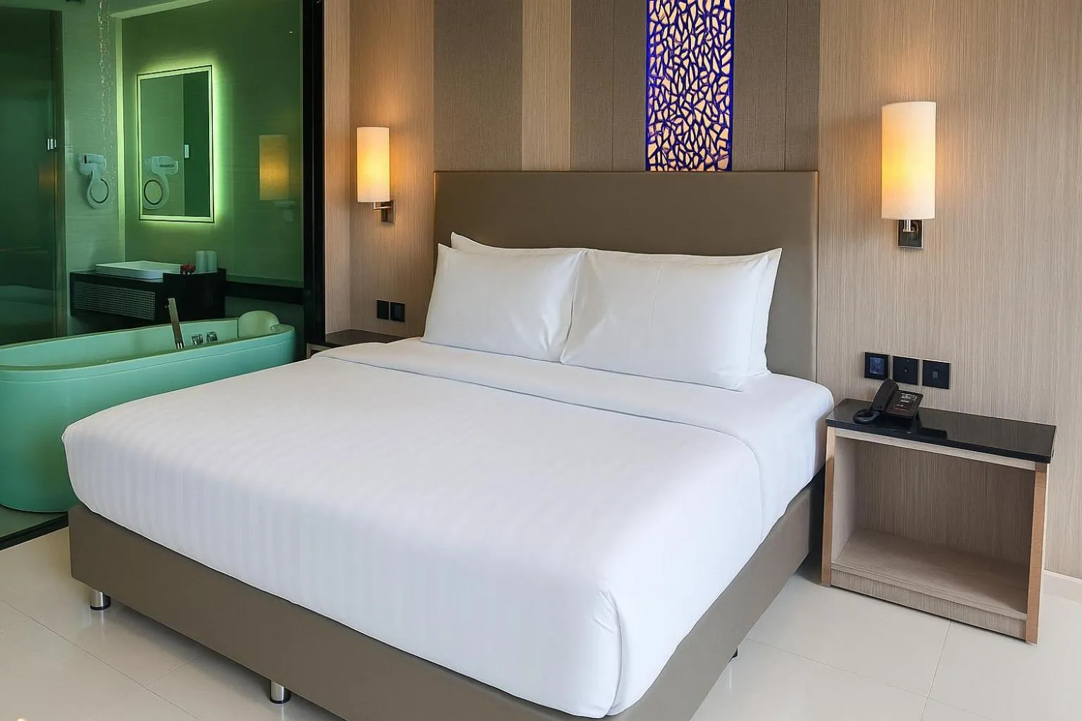 Family Suite with Balcony in THE TJ HOTEL Pattaya