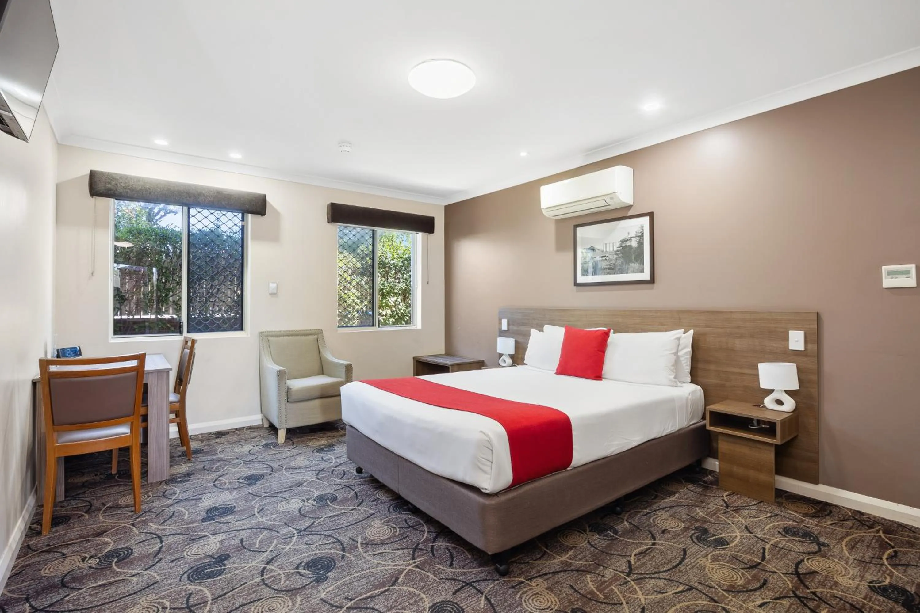 Premier Family Room  in Quality Hotel Bayswater