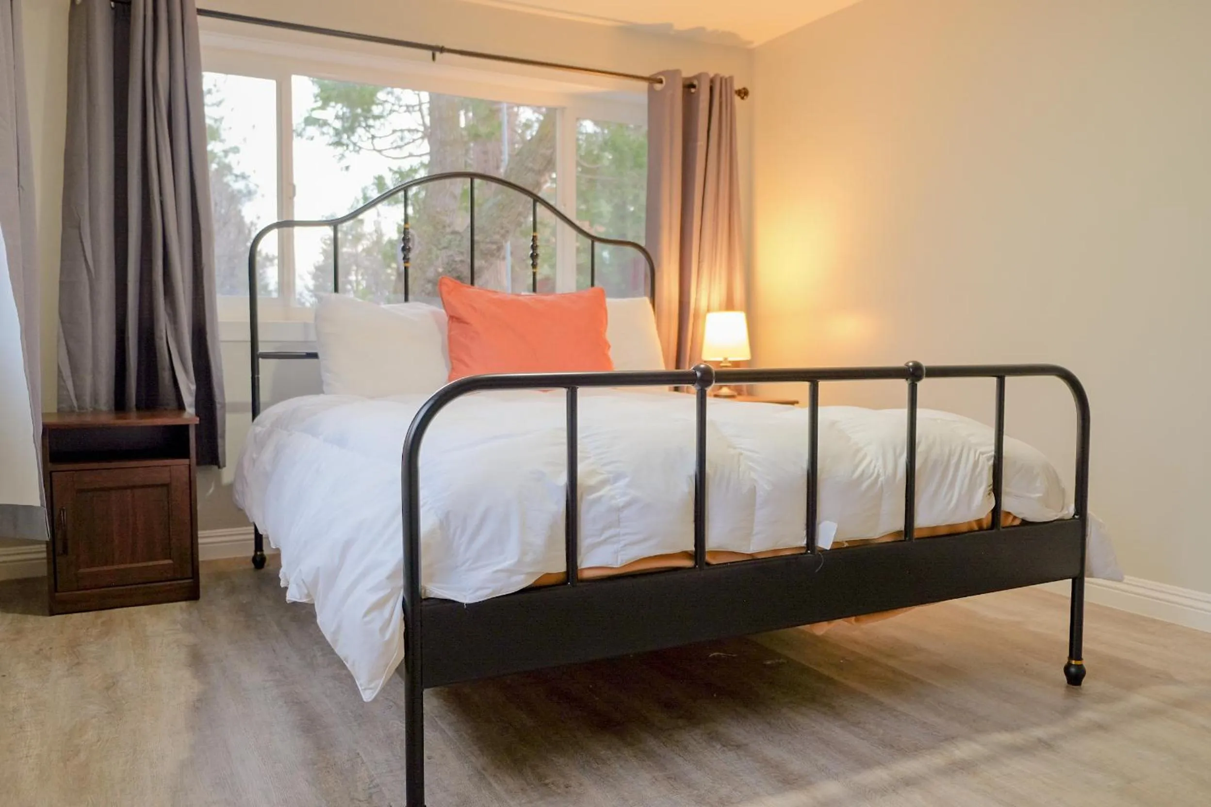 Family Suite in Sherwood Arms Motel