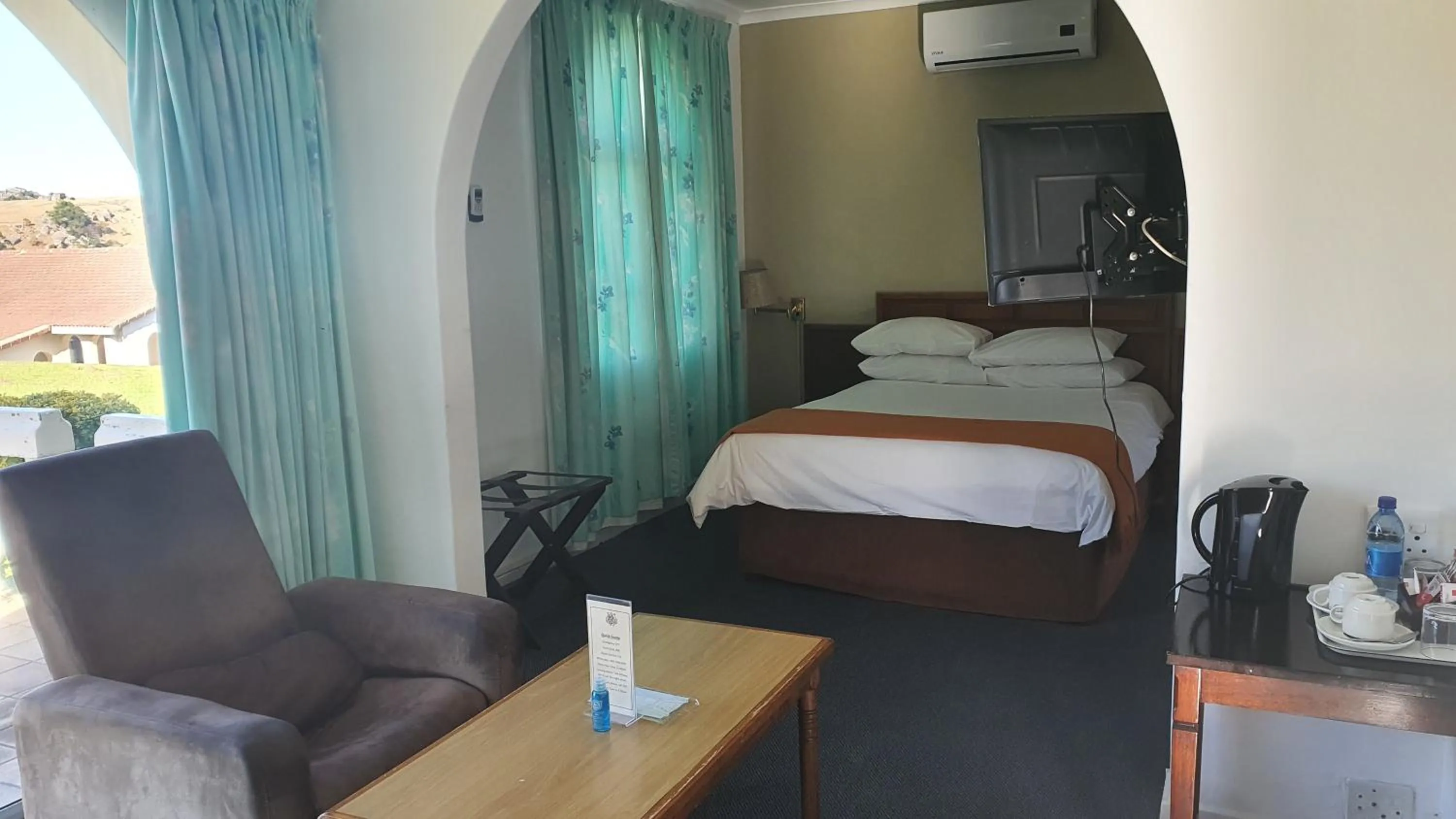 Queen Room with Garden View in Mountain View International Hotel - Eswatini