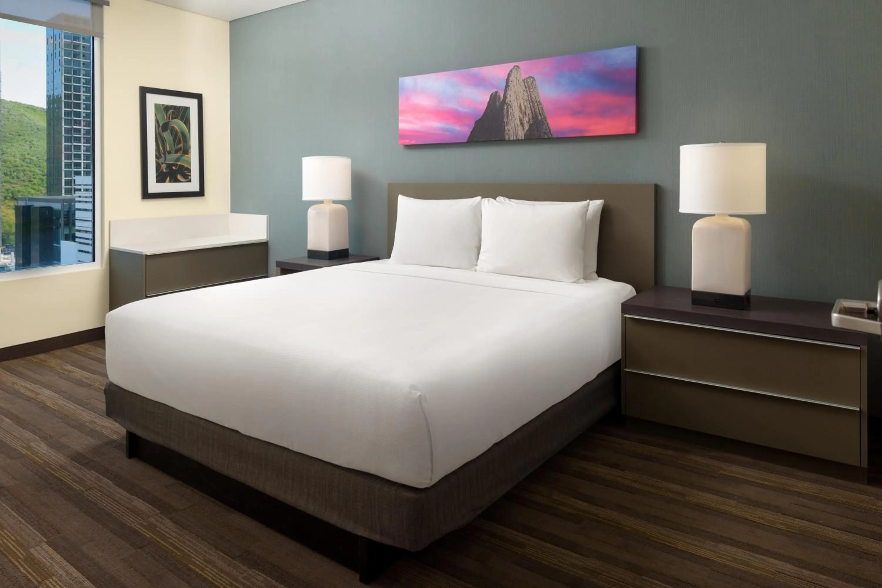 One-Bedroom King Suite with Sofa Bed, Kitchen and Tub - Disability Access in Hyatt House Monterrey Valle San Pedro
