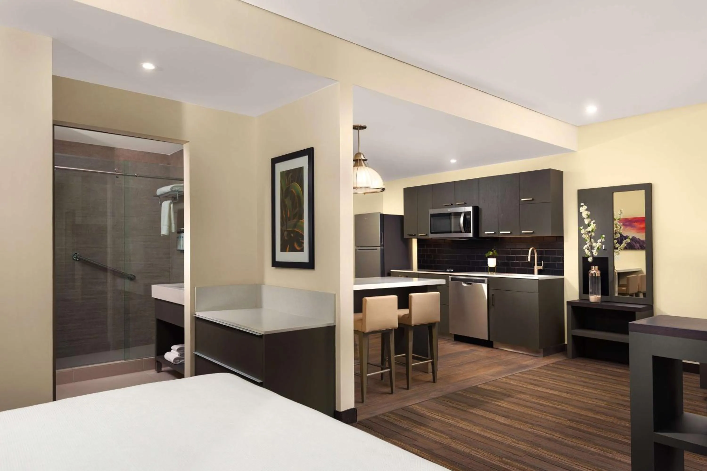 Studio with Two Queen Beds, Kitchen and Sofa Bed in Hyatt House Monterrey Valle San Pedro