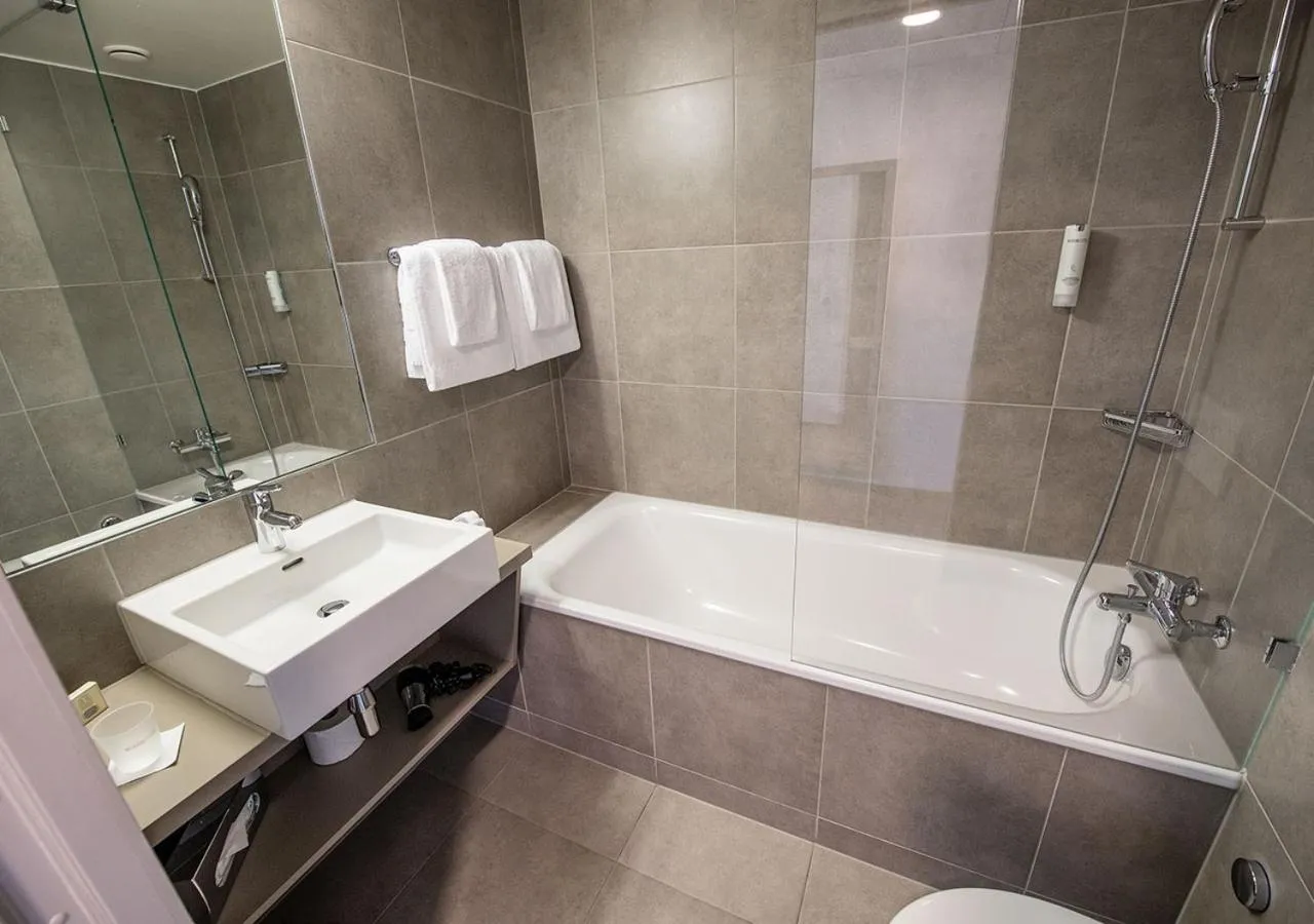 Family Double Room in Lake Geneva Hotel