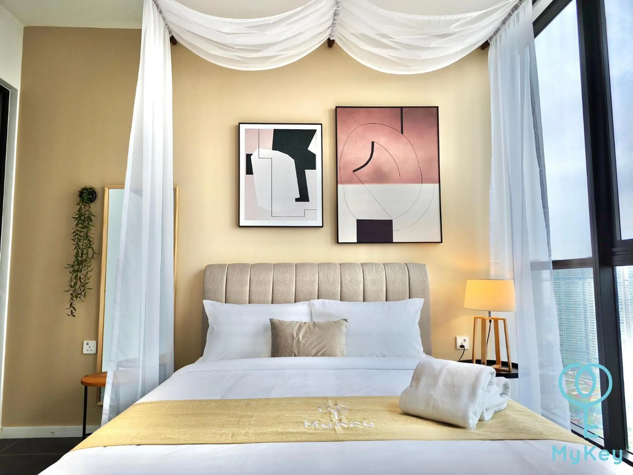 Premium Suites in Scarletz Suites KLCC by MyKey