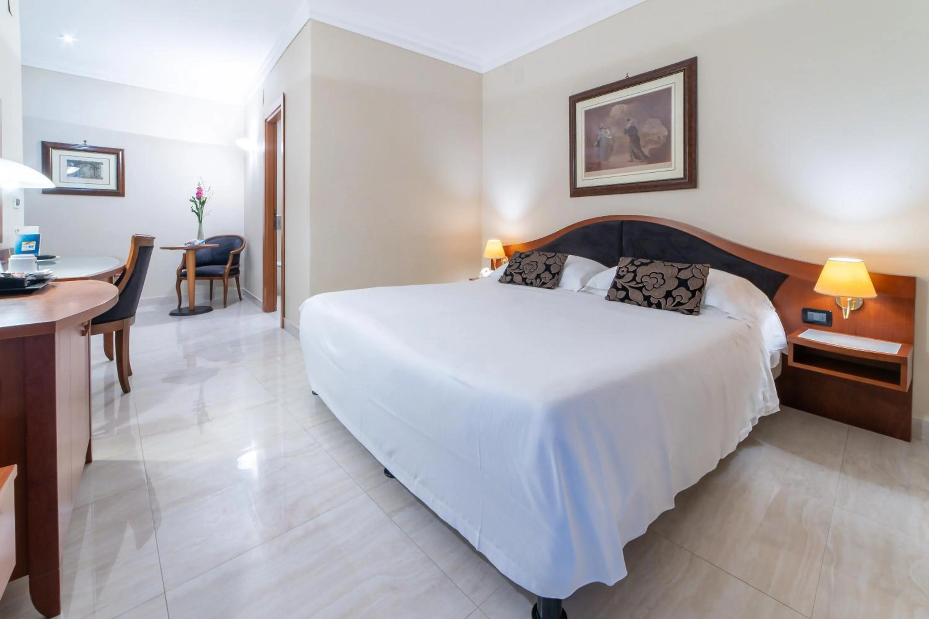 Deluxe Double or Twin Room - single occupancy in Massimo Plaza Hotel