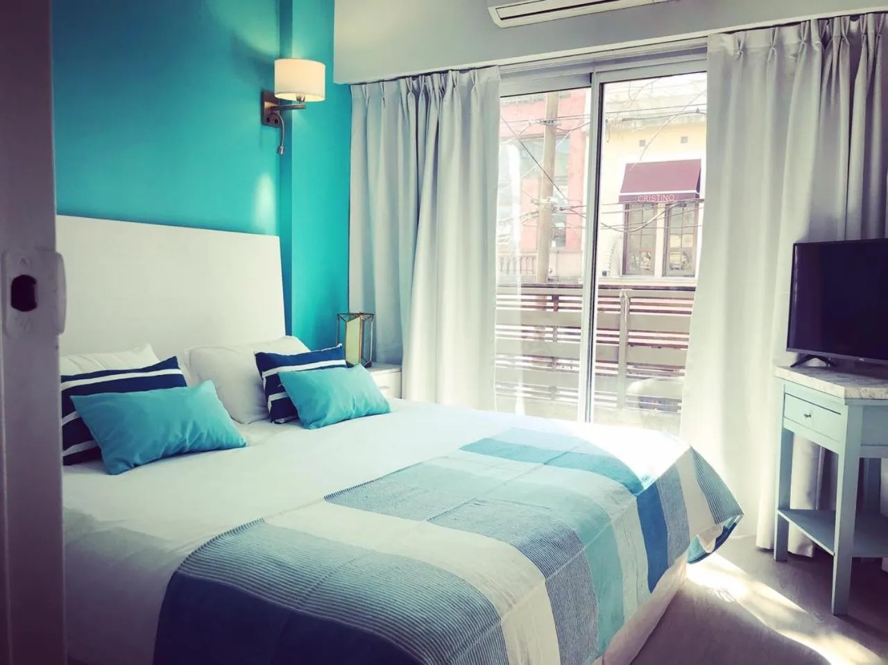 Deluxe Apartment in Soho Point Central