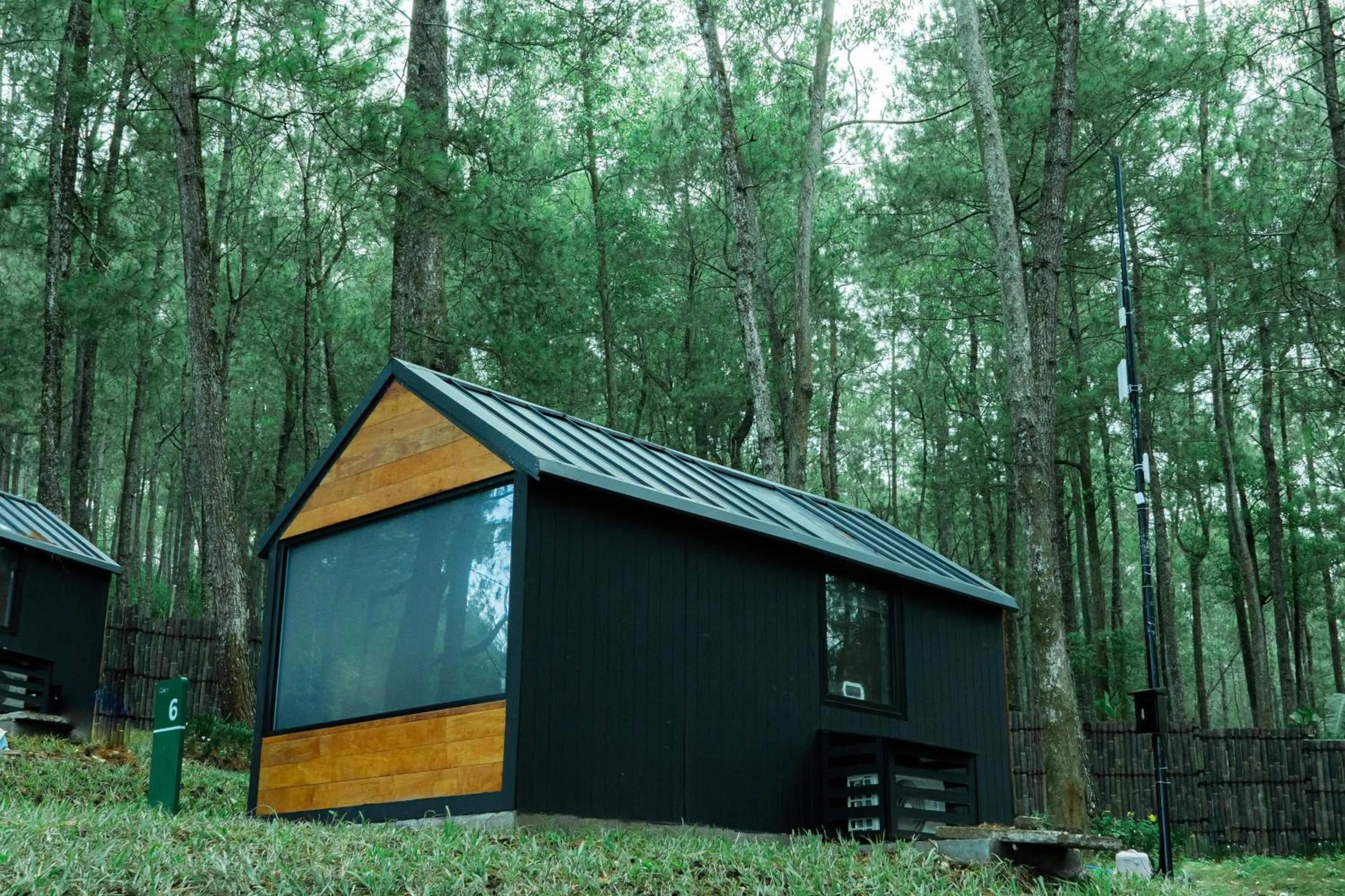 Deluxe Cabin in Bobocabin Coban Rondo, Malang