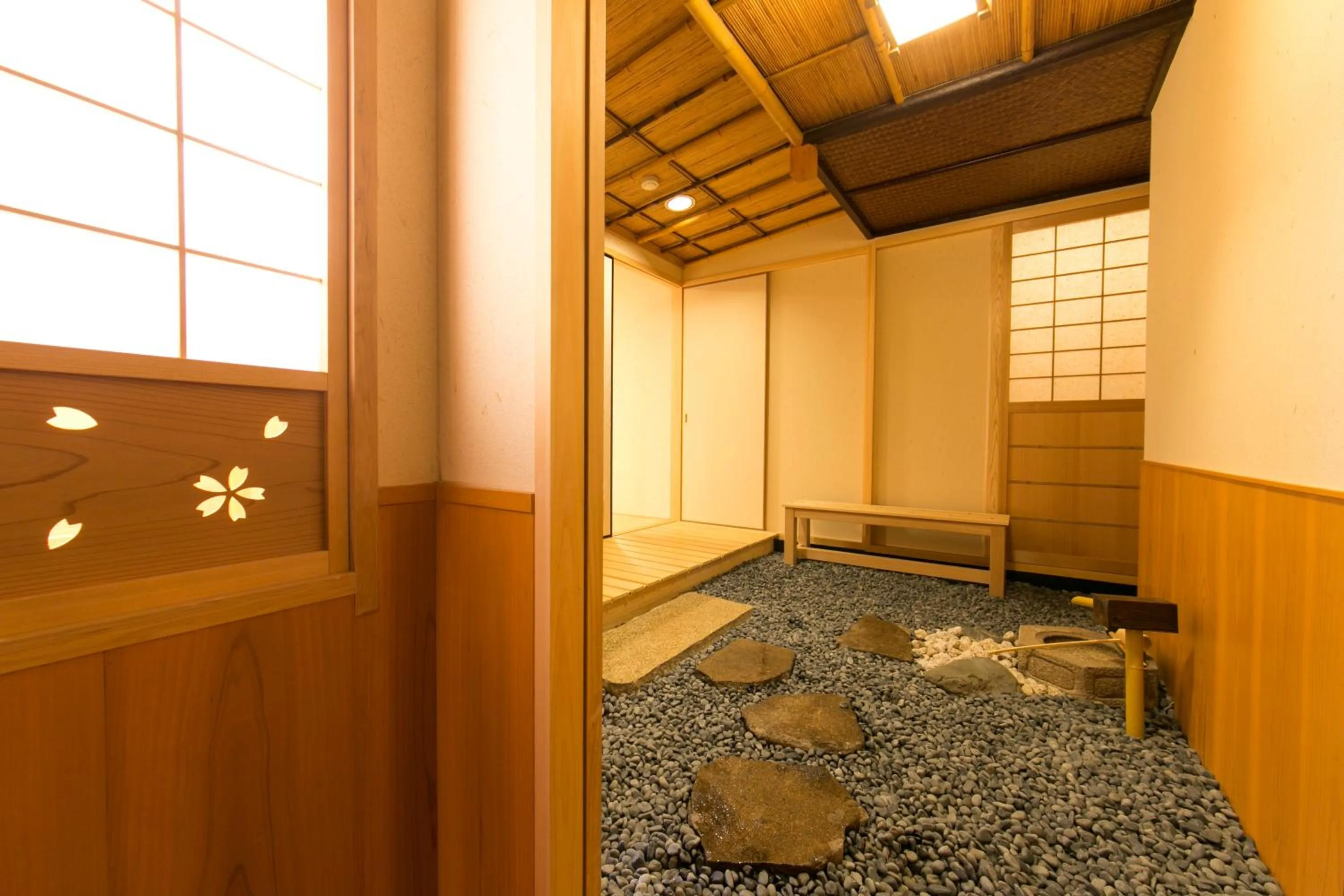 Japanese-Style Suite in Matsui-Bekkan Hanakanzashi