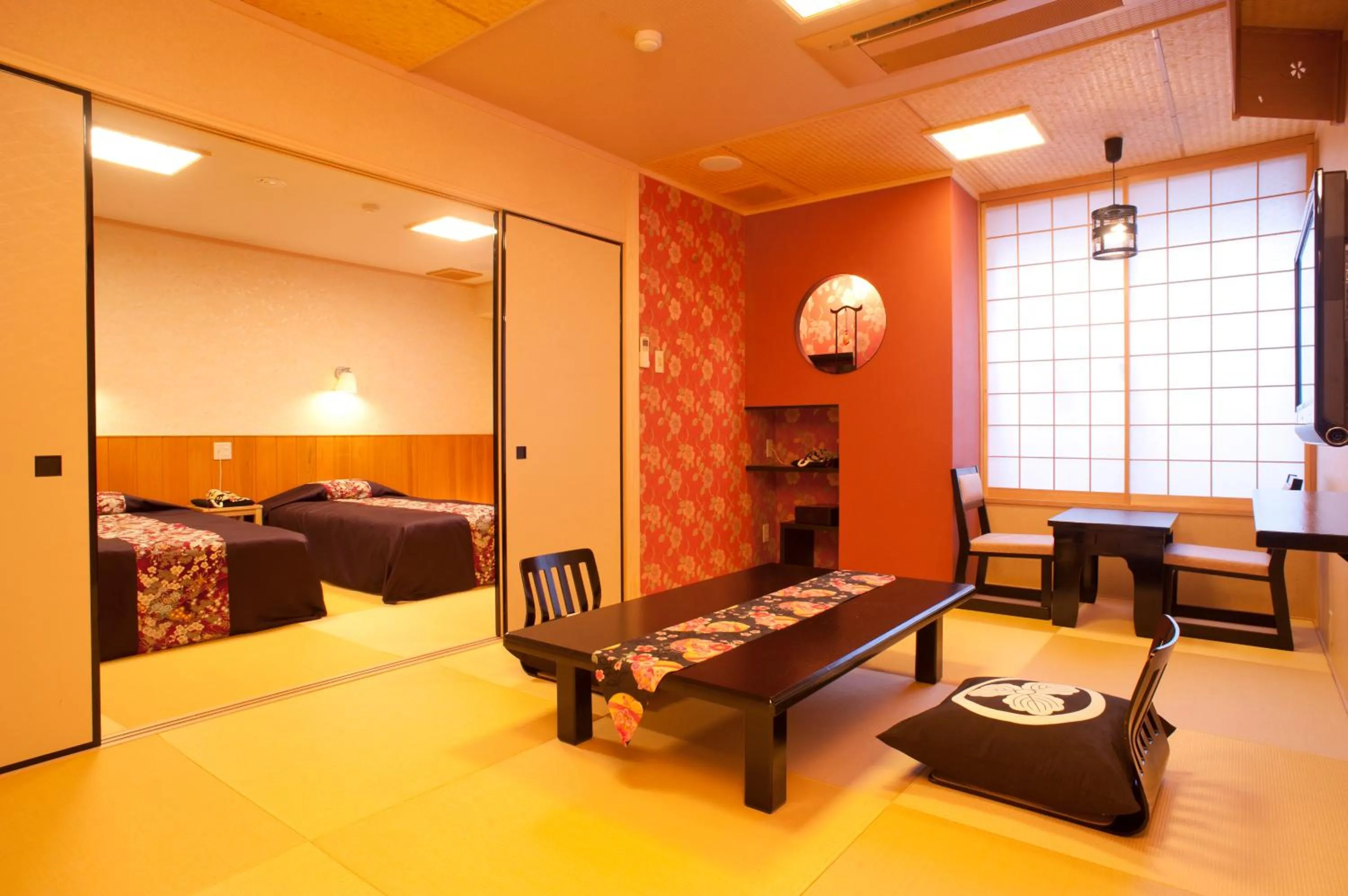 Room with Tatami Area in Matsui-Bekkan Hanakanzashi