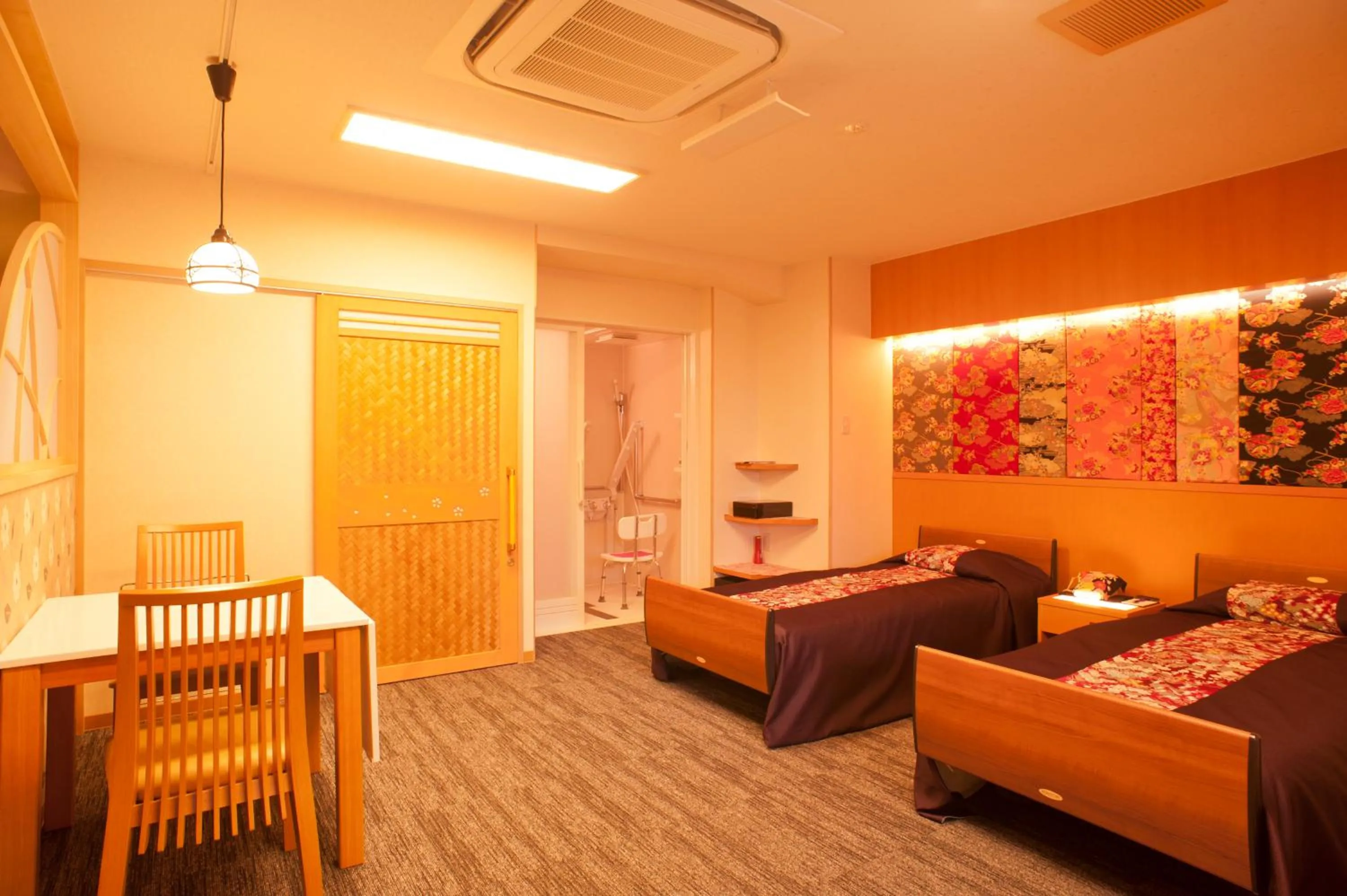 Accesible Room with Shower in Matsui Honkan