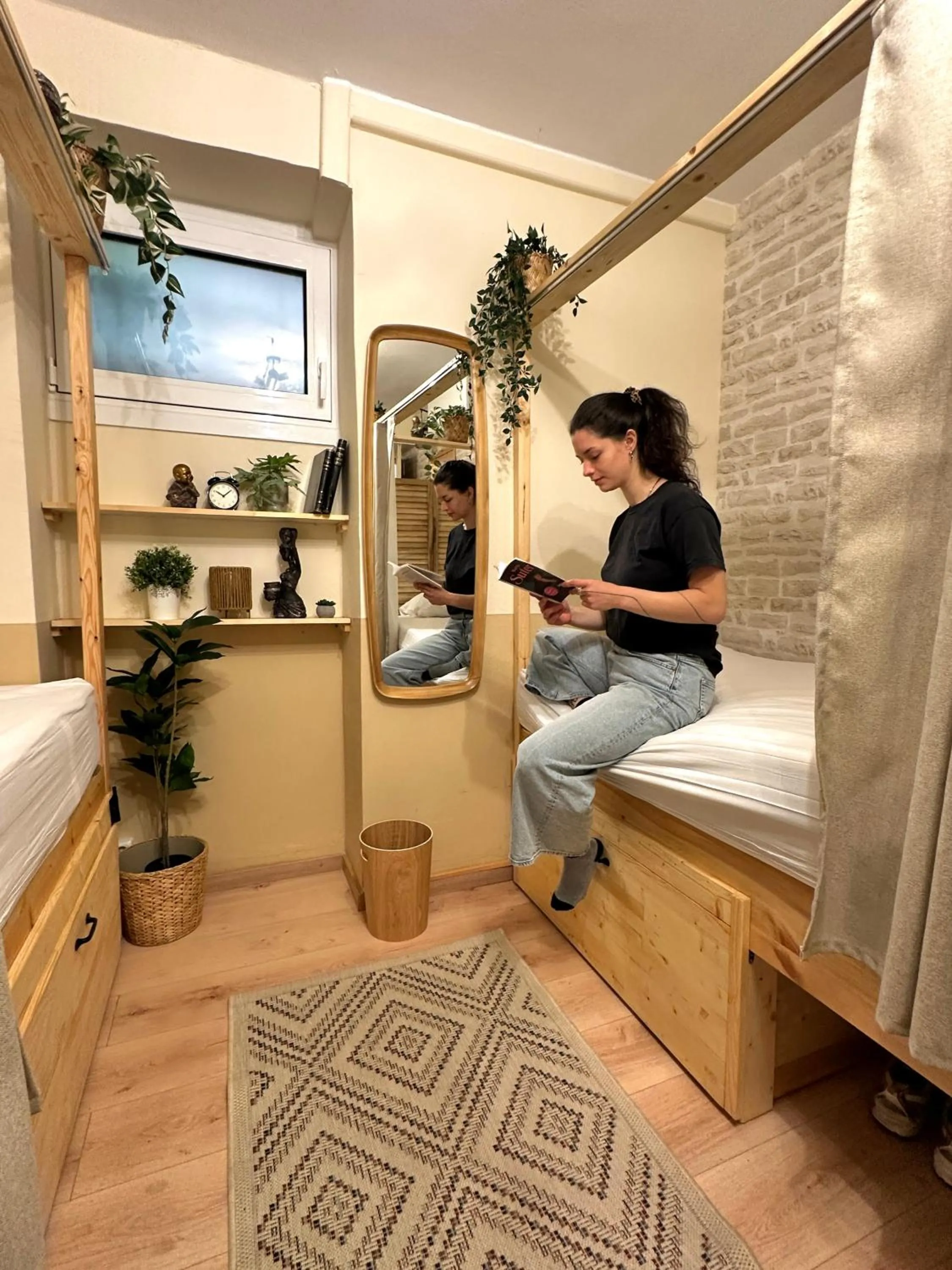 Triple Room with Bathroom in Baloo Hostel