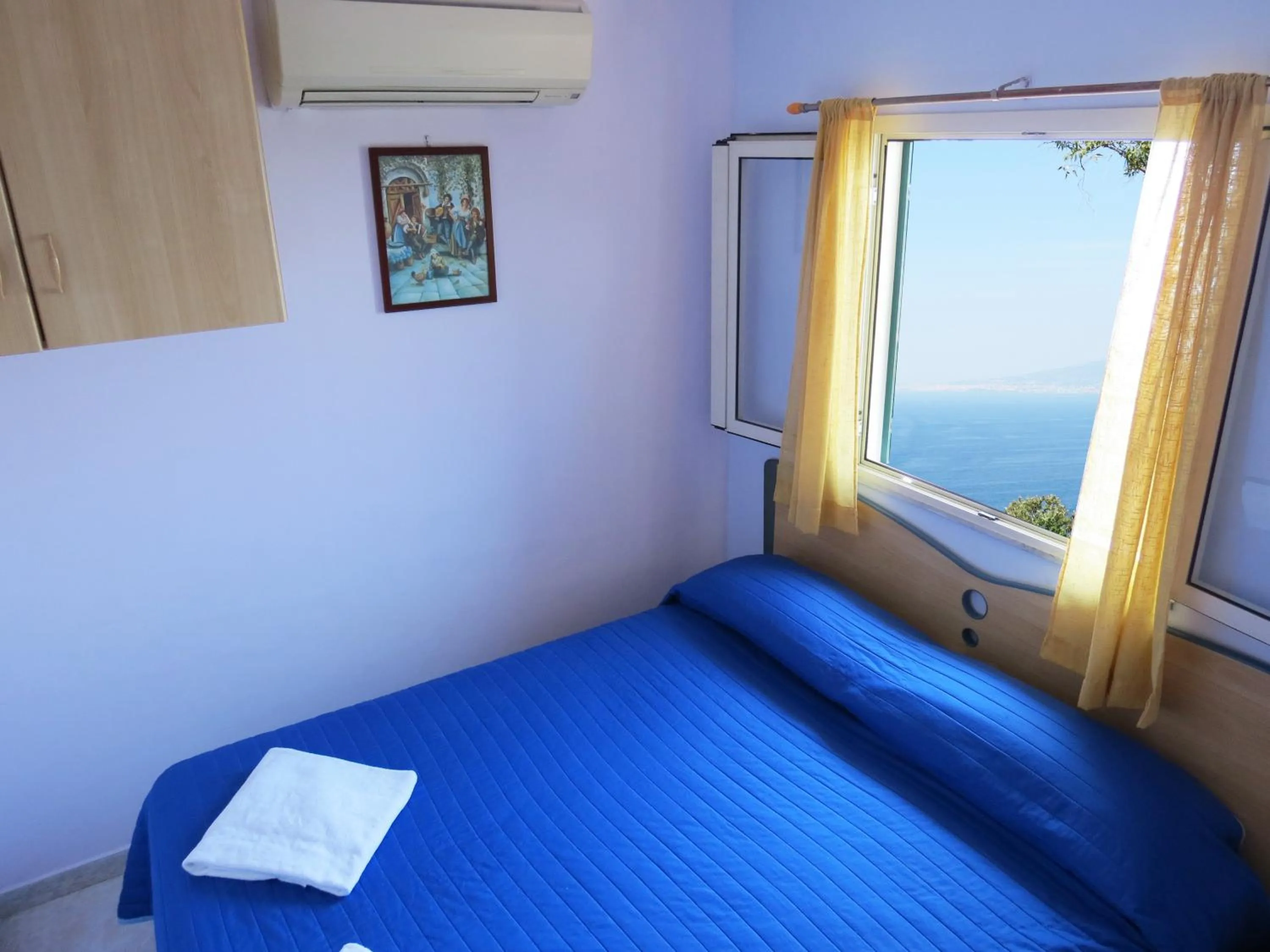 Chalet with Sea View and Kitchenette (4 Adults) in Baia Serena